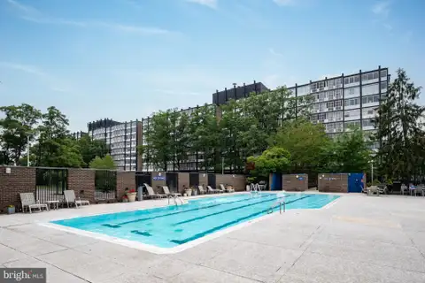 MLS: DCDC2270870