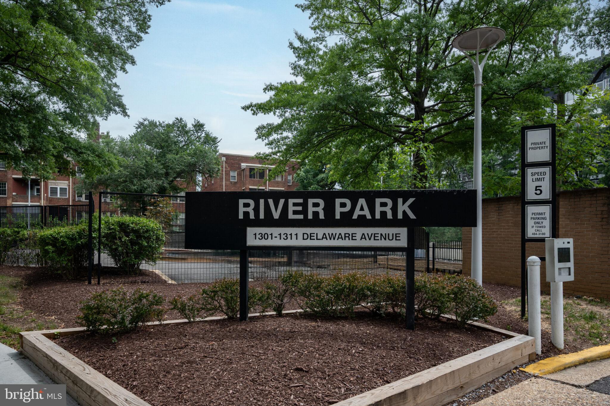 1301 DELAWARE AVENUE SW 812