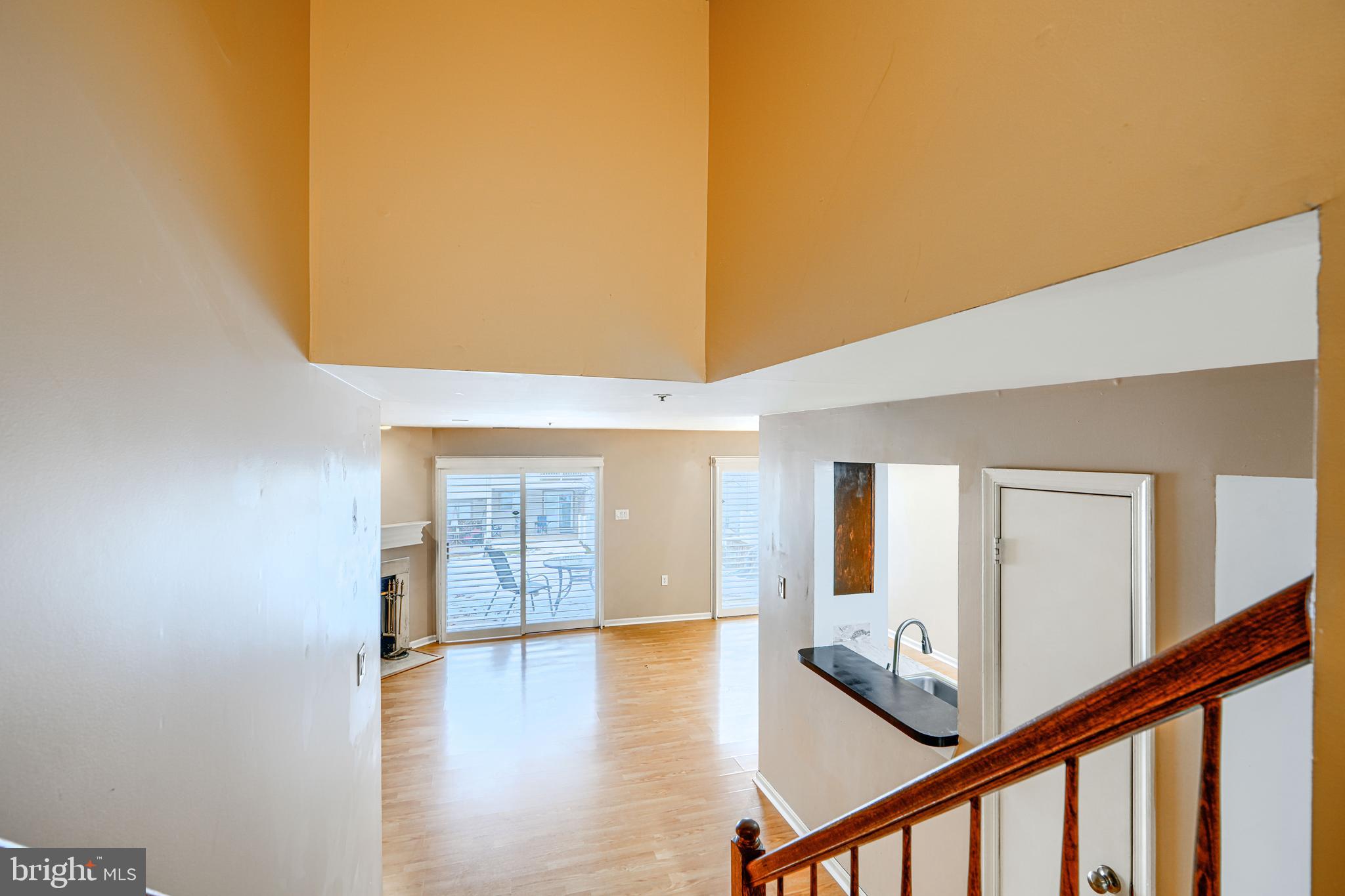 LAUREL LAKES - Residential