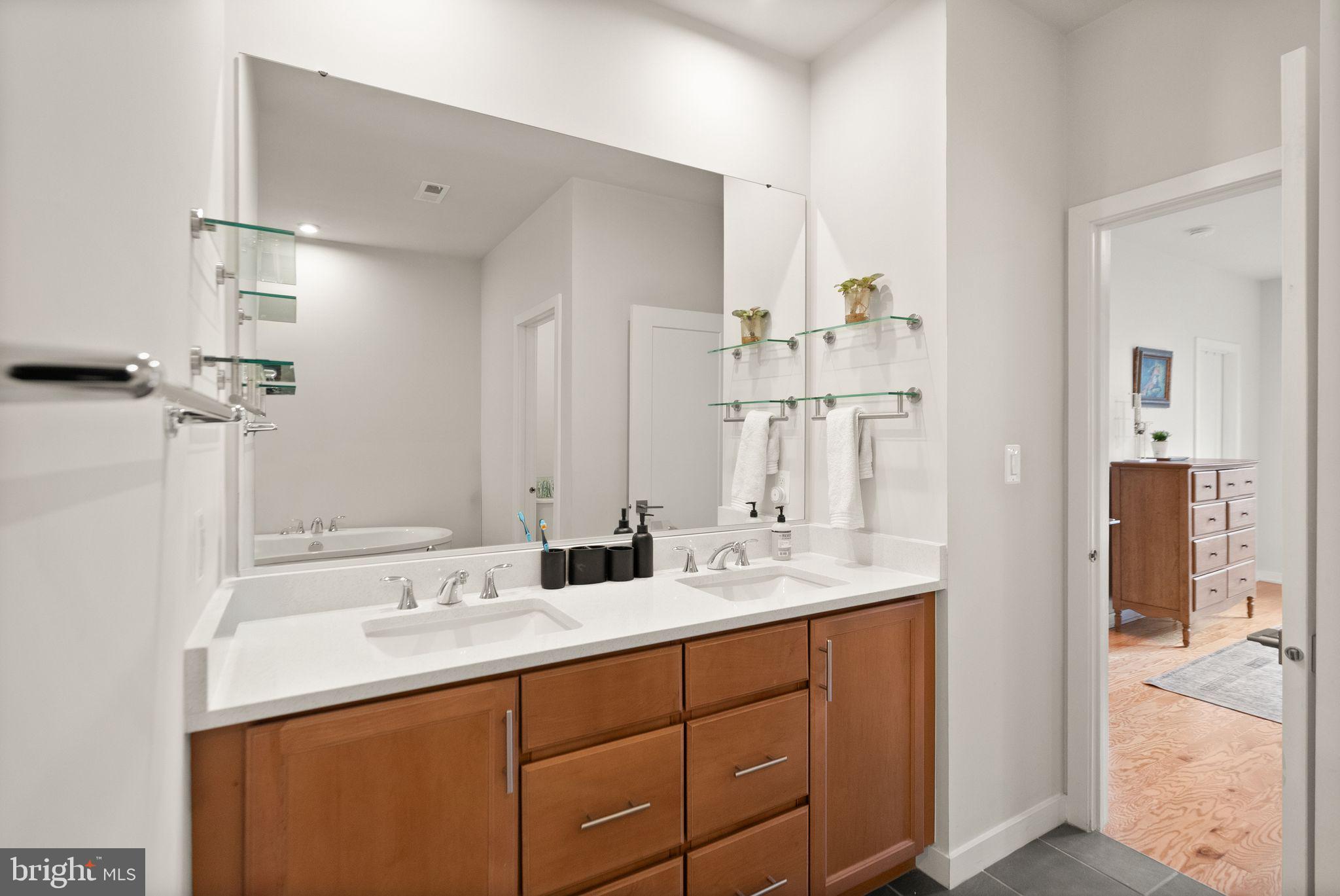 METRO WALK AT MOOREFIELD STATION - Residential Lease