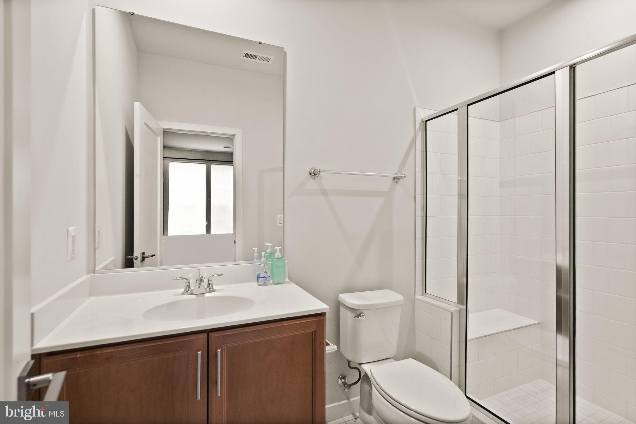 METRO WALK AT MOOREFIELD STATION - Residential Lease