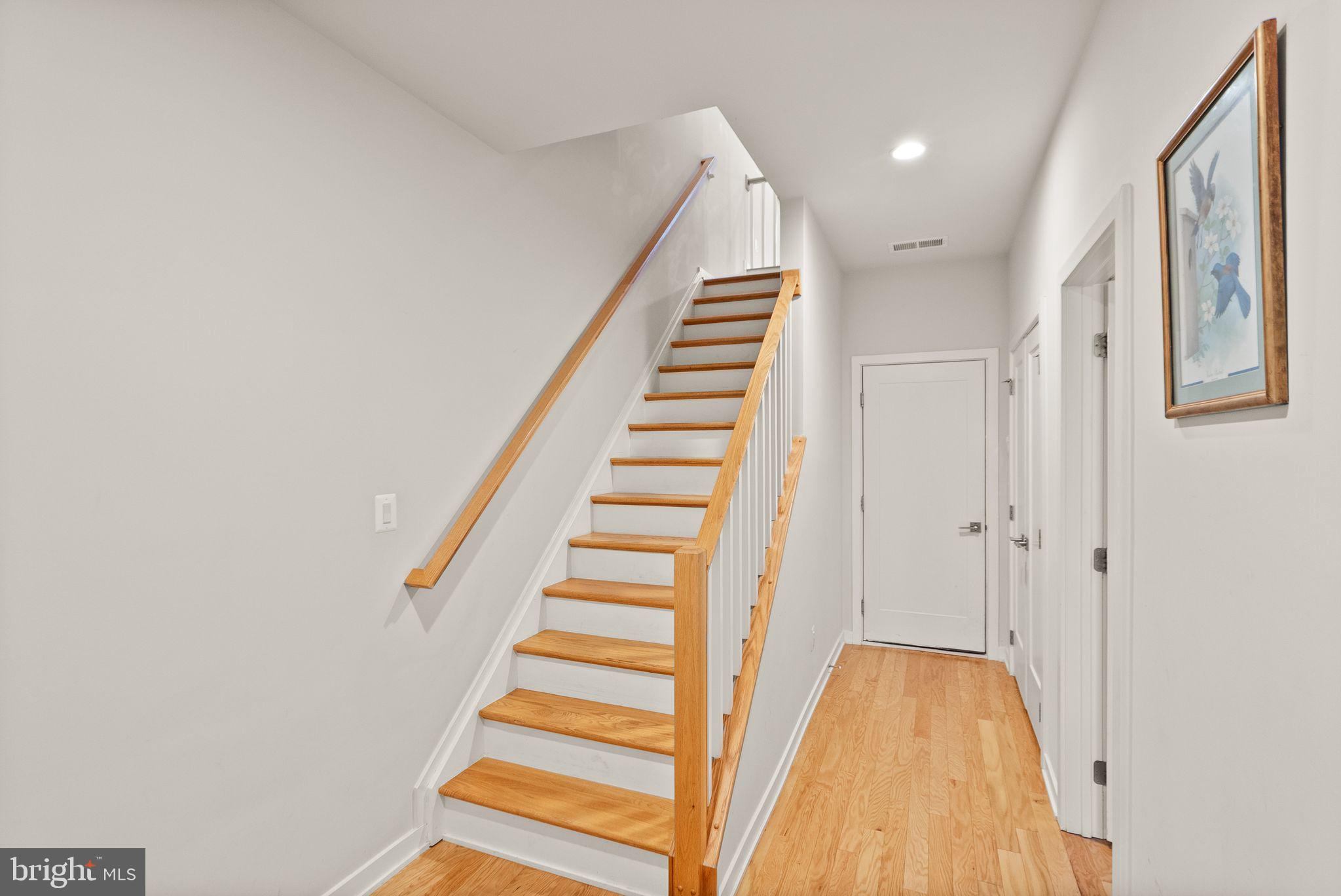 METRO WALK AT MOOREFIELD STATION - Residential Lease