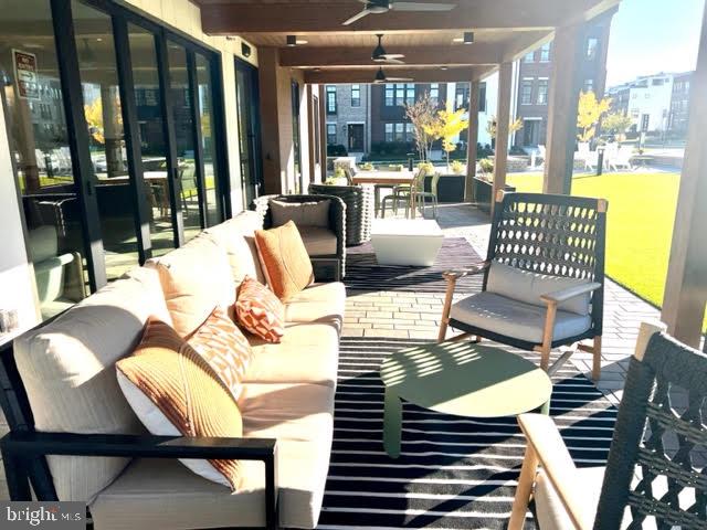 METRO WALK AT MOOREFIELD STATION - Residential Lease