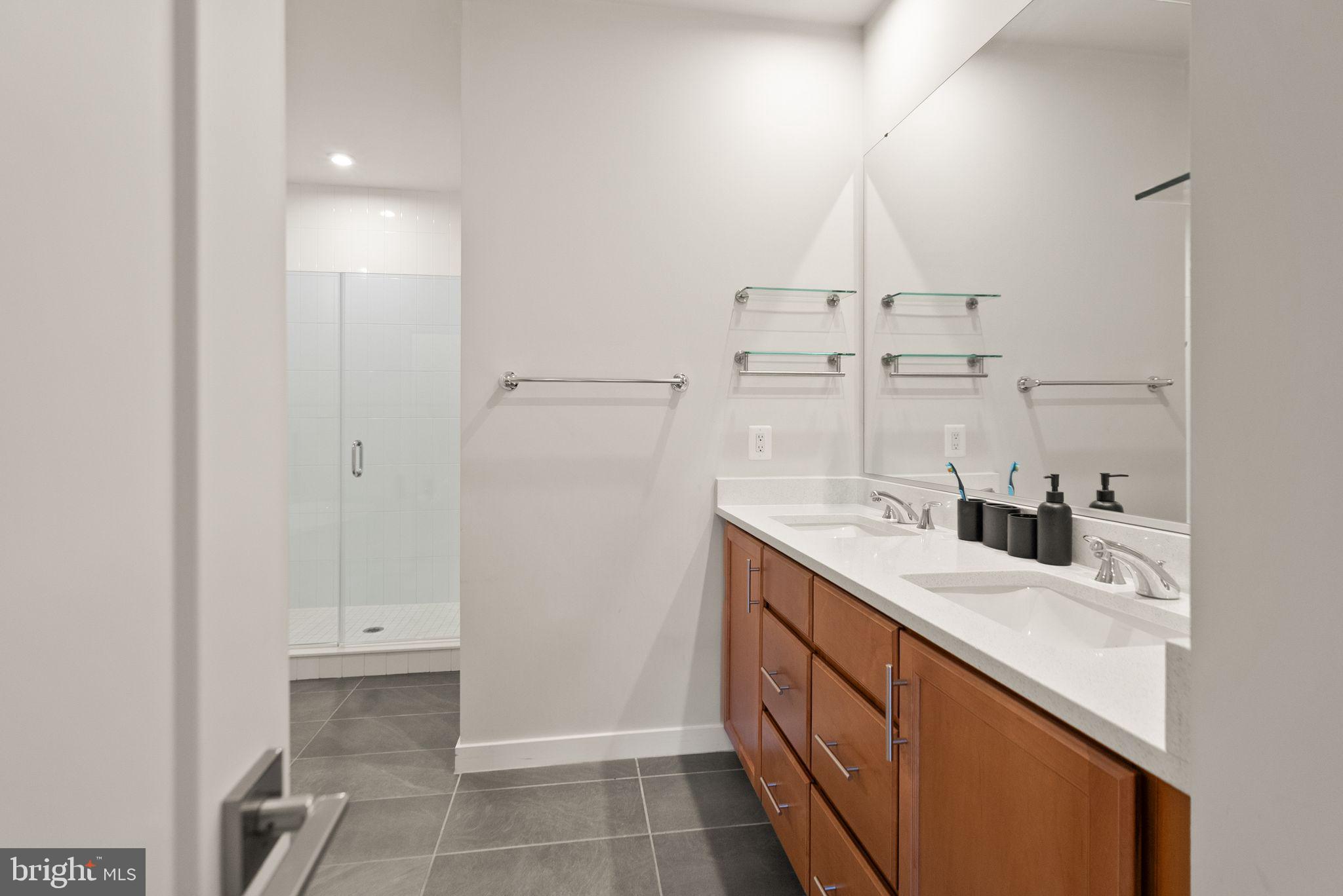 METRO WALK AT MOOREFIELD STATION - Residential Lease