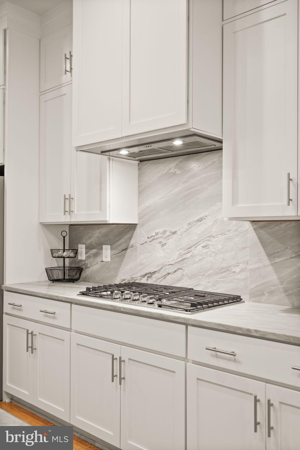 METRO WALK AT MOOREFIELD STATION - Residential Lease