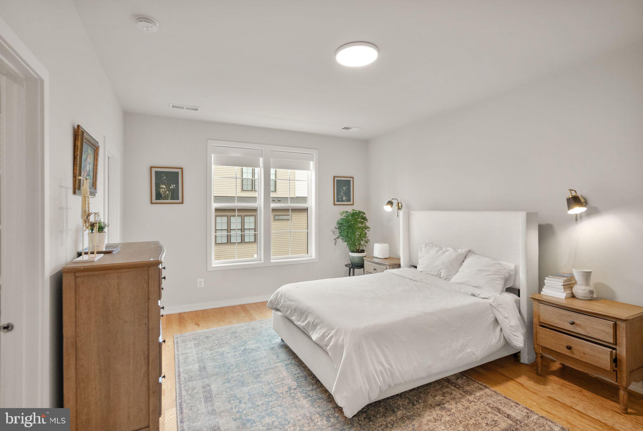 METRO WALK AT MOOREFIELD STATION - Residential Lease