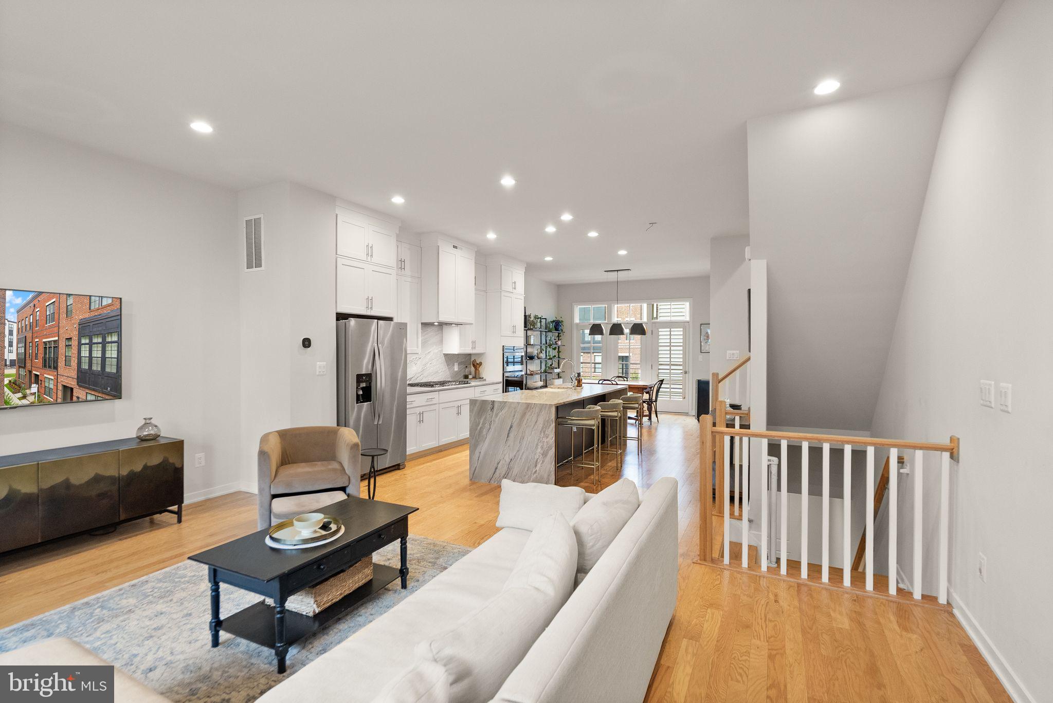 METRO WALK AT MOOREFIELD STATION - Residential Lease