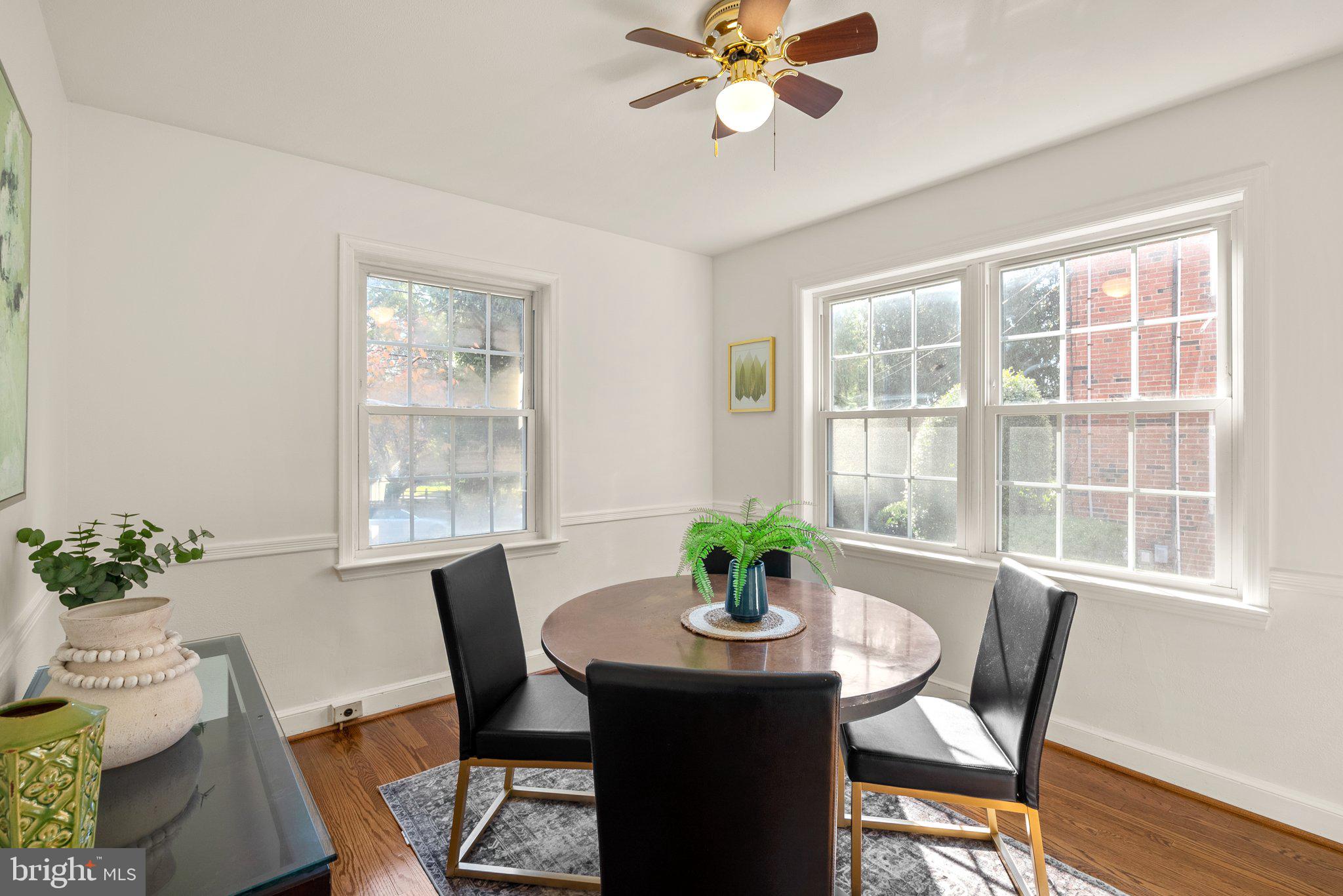 WOODSIDE - Residential