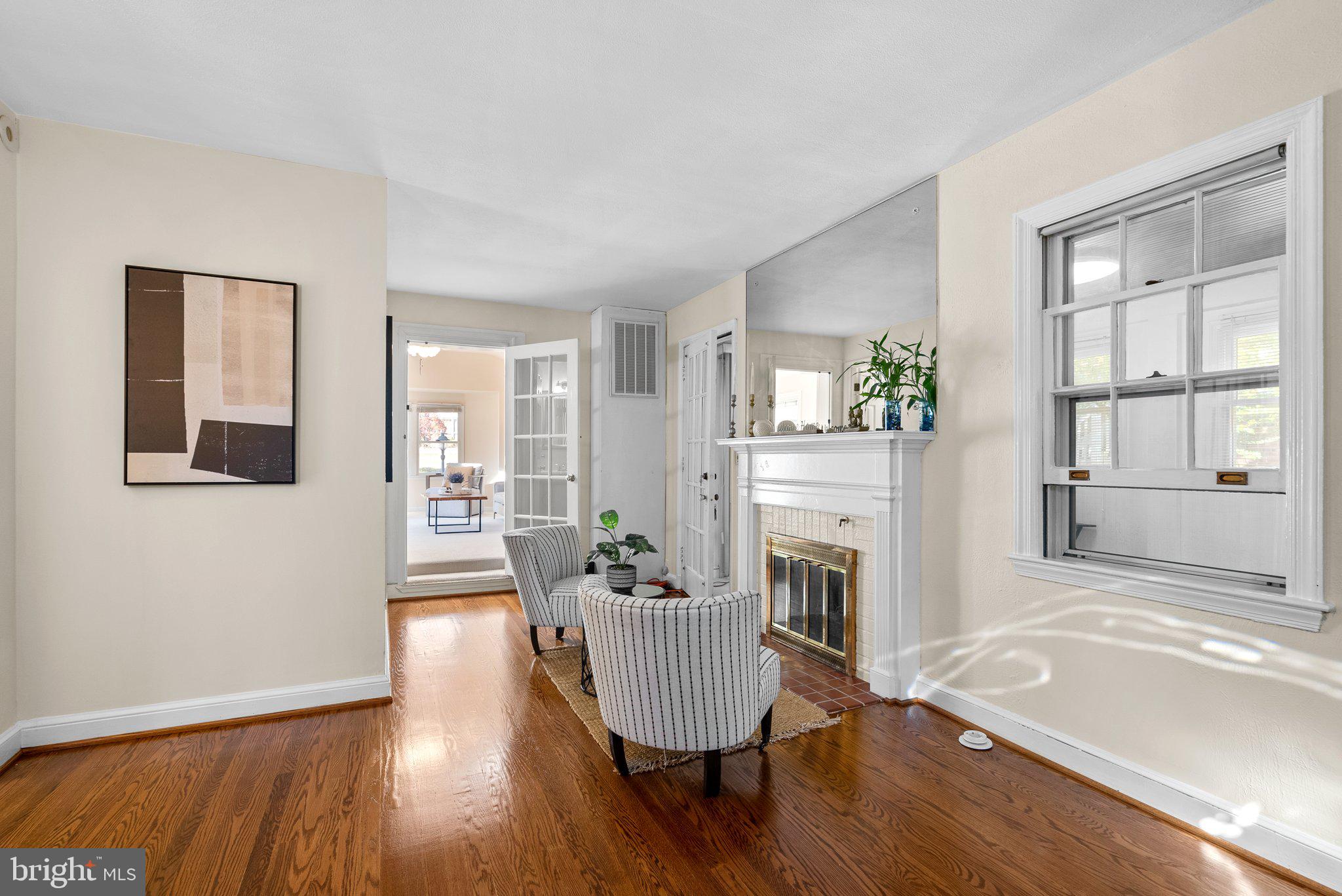 WOODSIDE - Residential