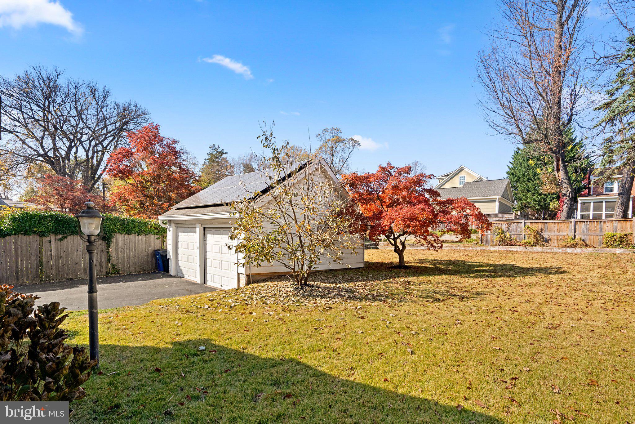 WOODSIDE - Residential