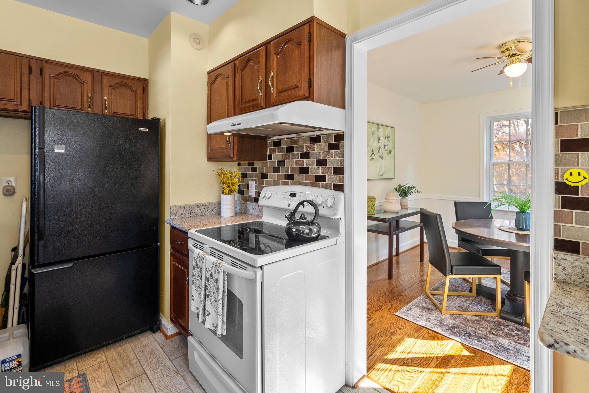 WOODSIDE - Residential