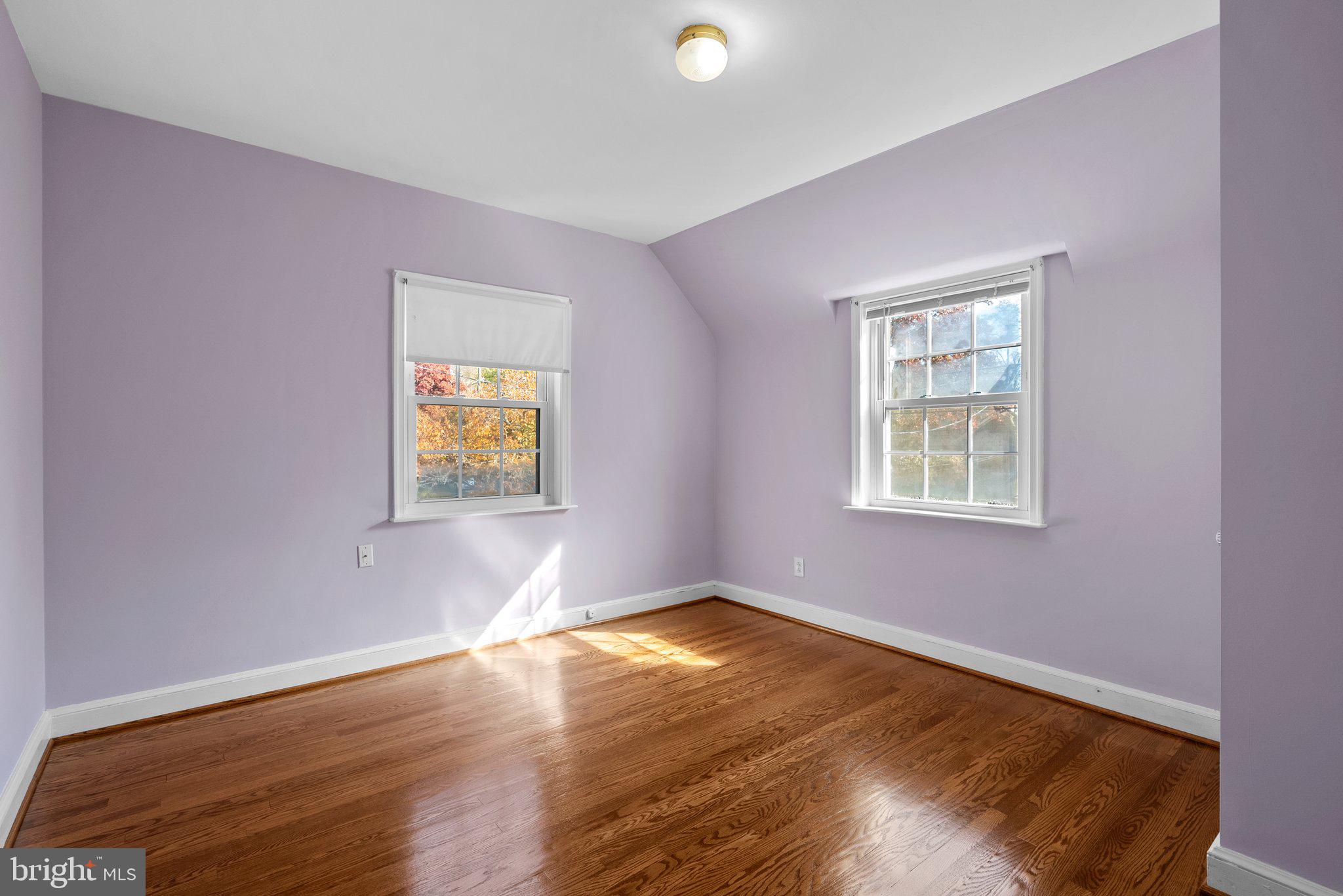 WOODSIDE - Residential