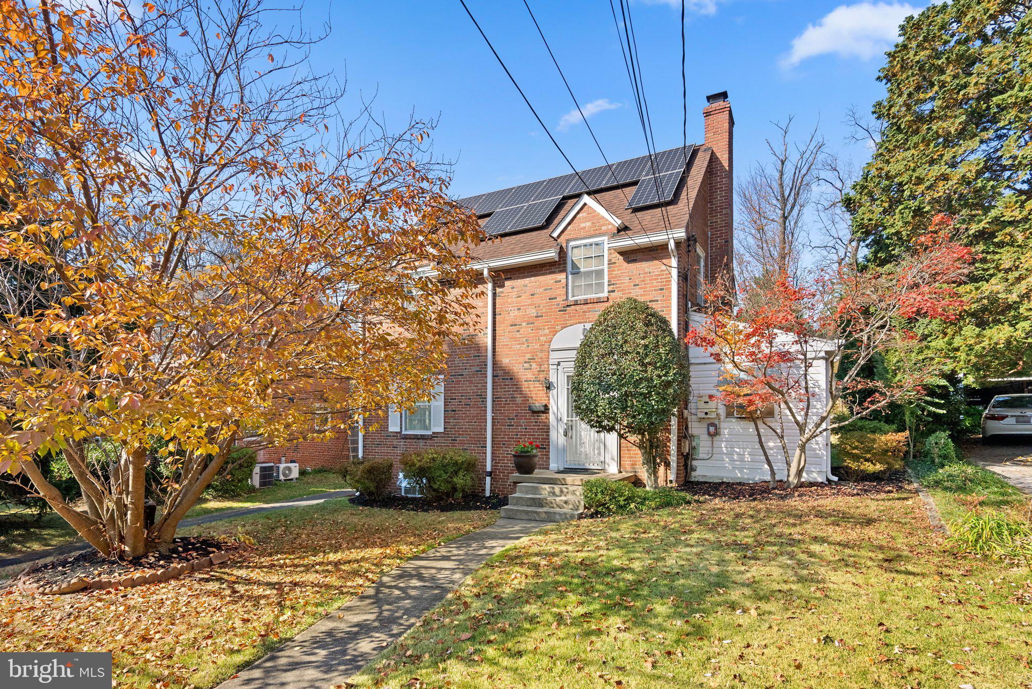 WOODSIDE - Residential