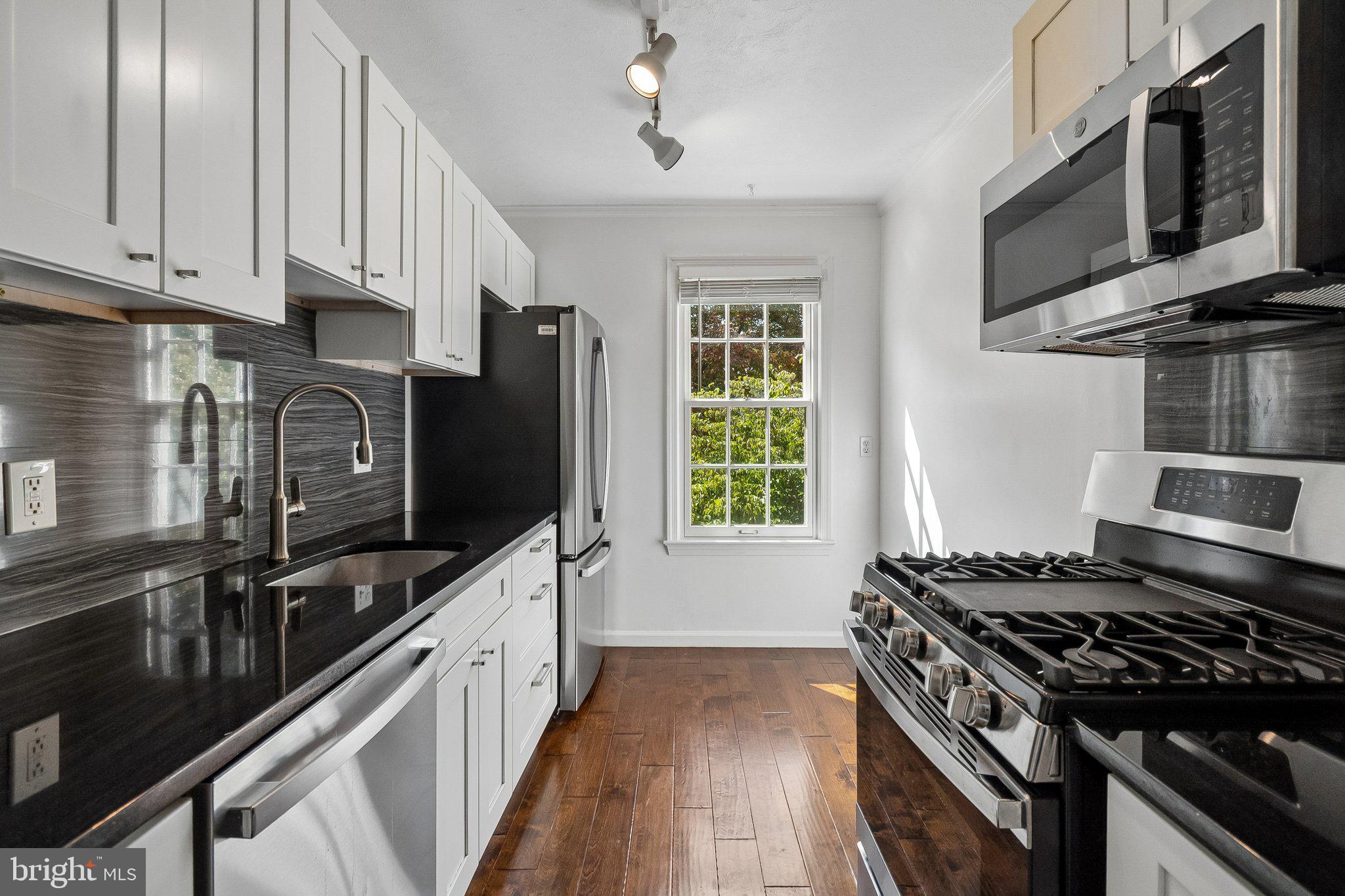 623 AZALEA DRIVE 3