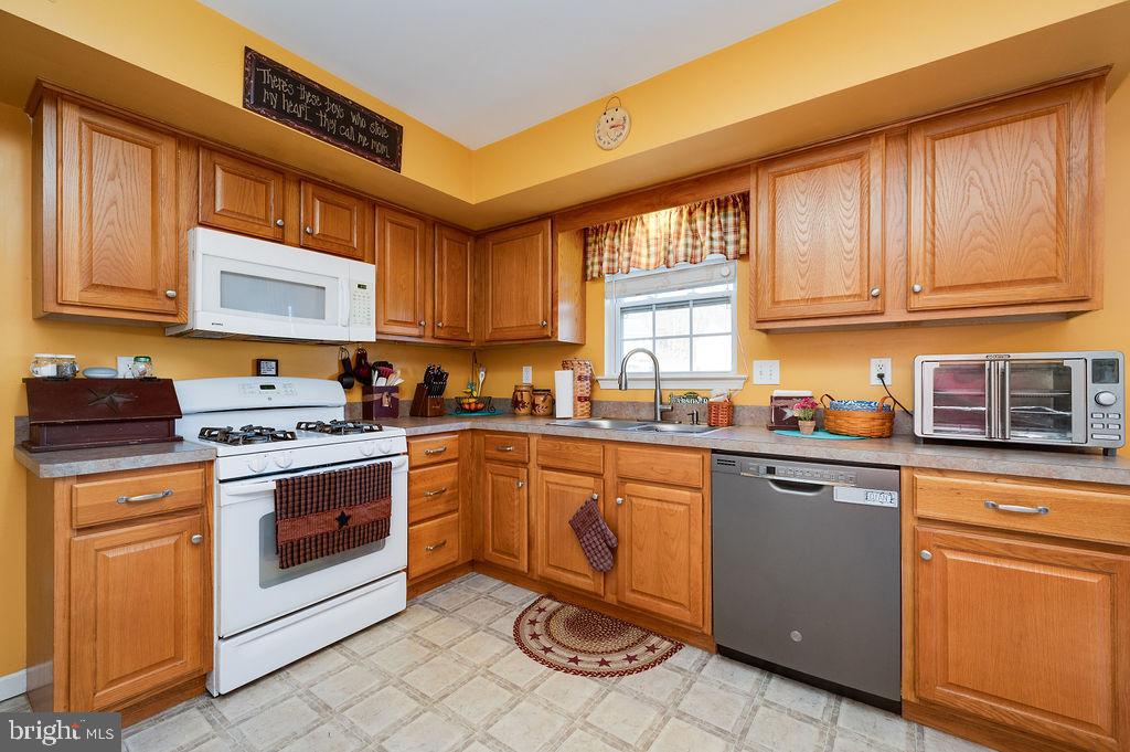 SAYLOR FARM - Residential