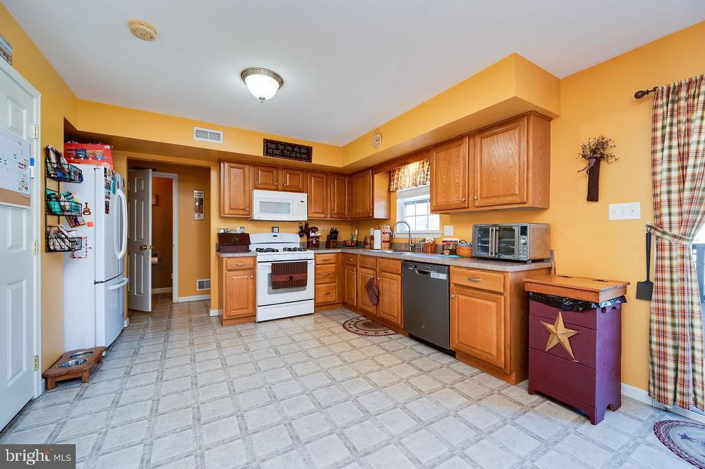 SAYLOR FARM - Residential