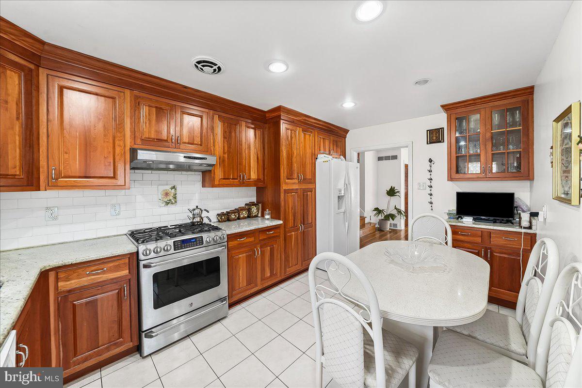 ROSE TREE WOODS - Residential