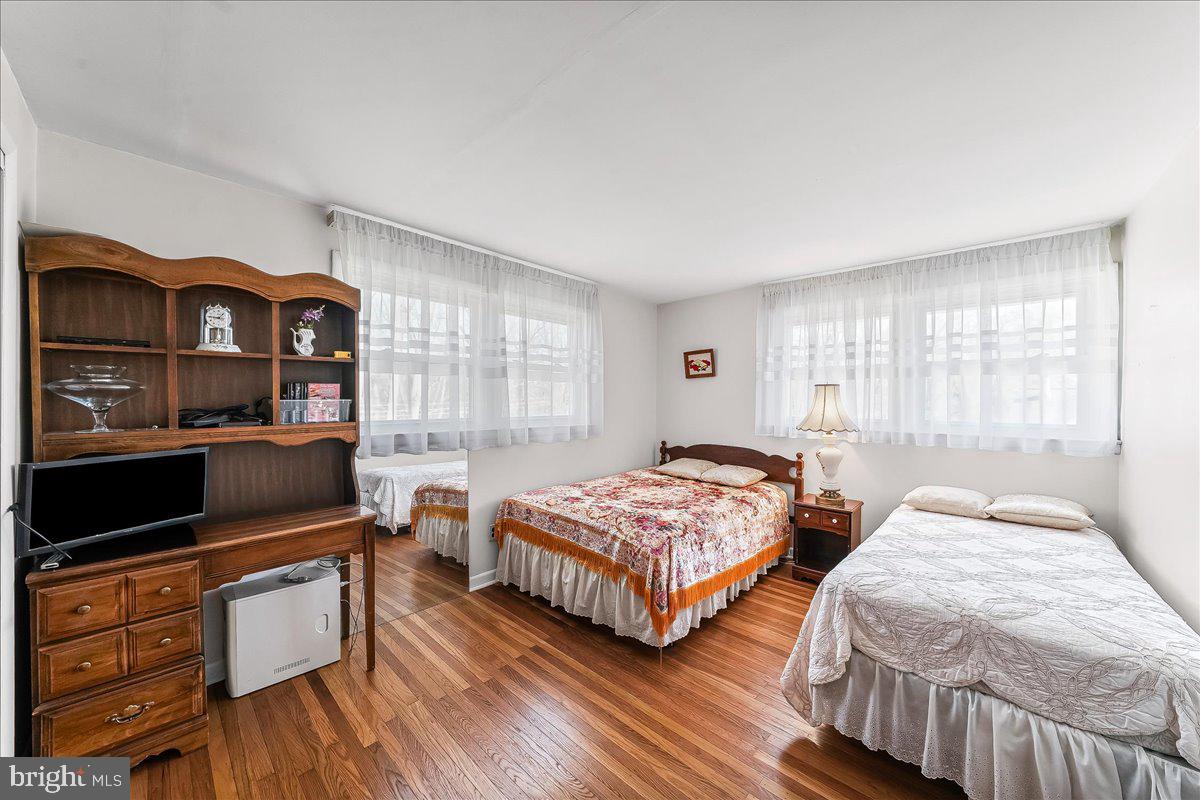 ROSE TREE WOODS - Residential