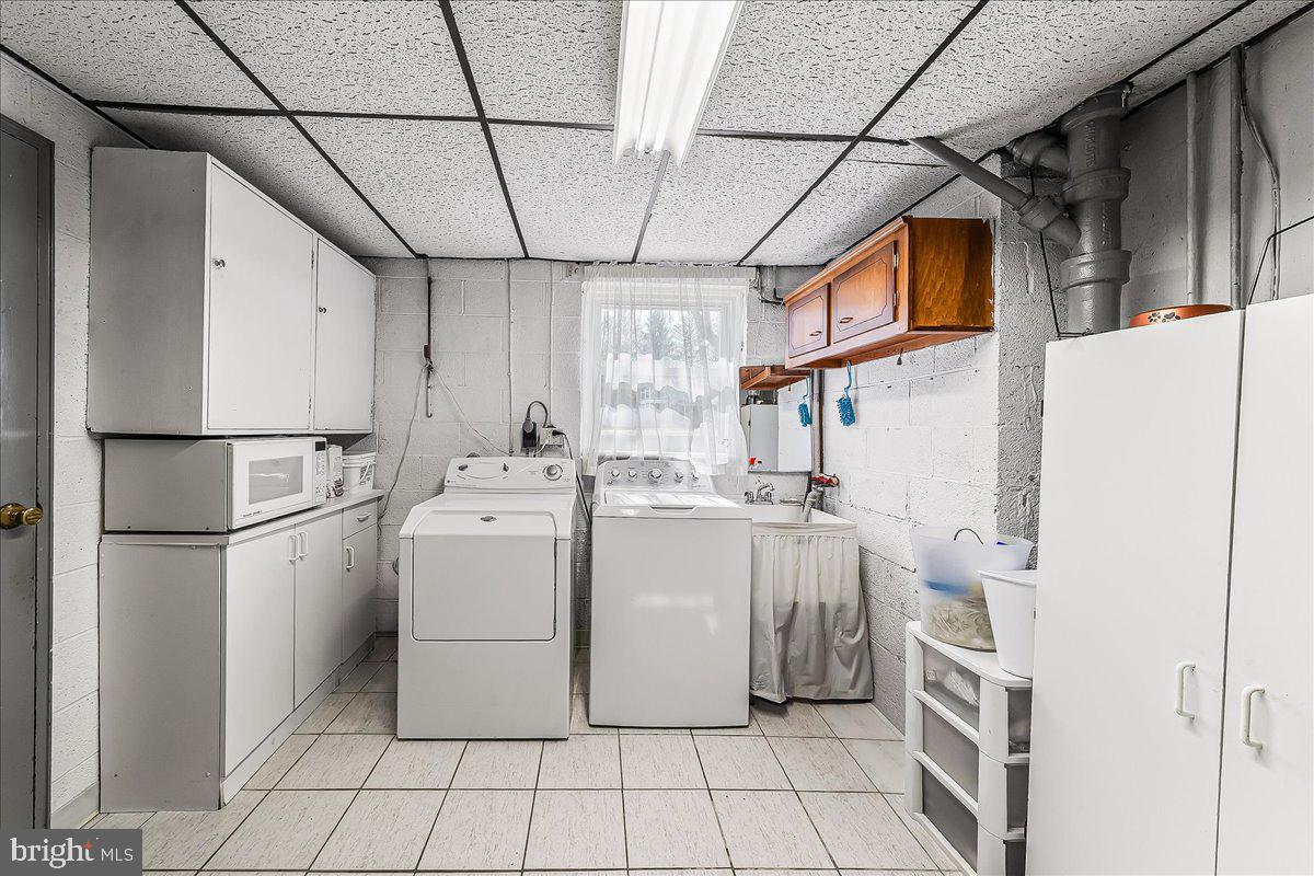 ROSE TREE WOODS - Residential