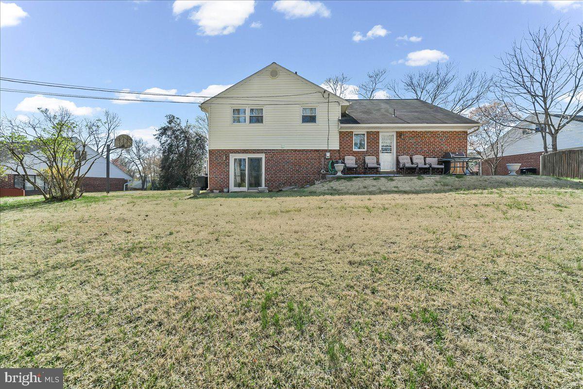 ROSE TREE WOODS - Residential