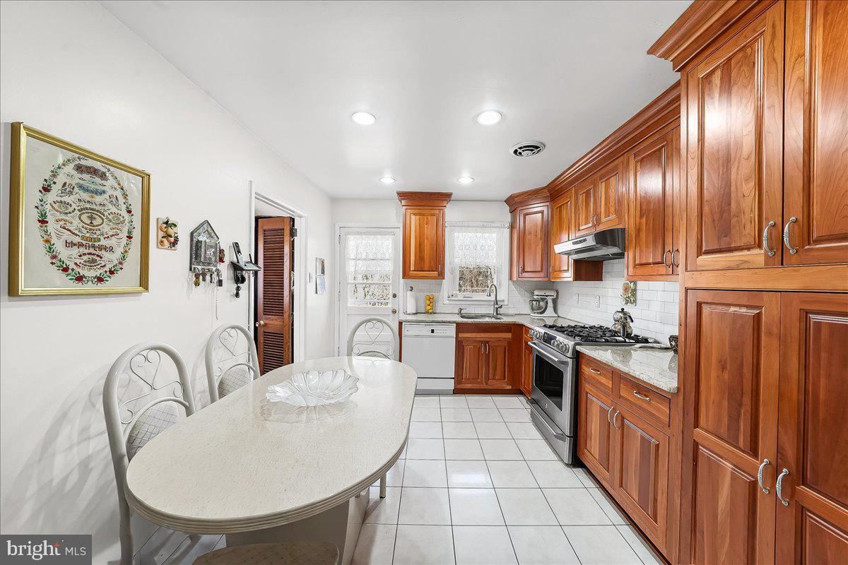 ROSE TREE WOODS - Residential