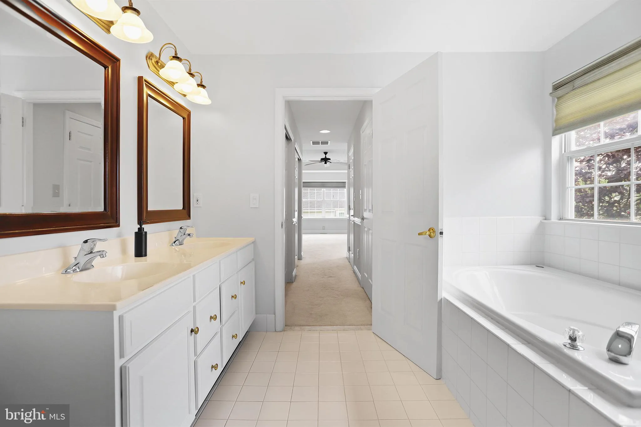 Glen Mills, Pennsylvania 19342, United States, 3 Bedrooms Bedrooms, ,4 BathroomsBathrooms,Residential,Active,169491