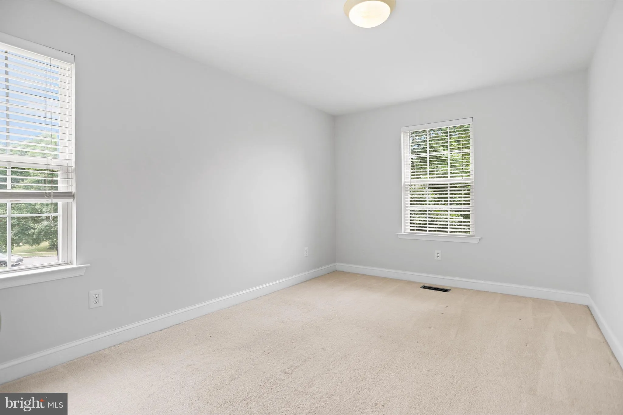 Glen Mills, Pennsylvania 19342, United States, 3 Bedrooms Bedrooms, ,4 BathroomsBathrooms,Residential,Active,169491