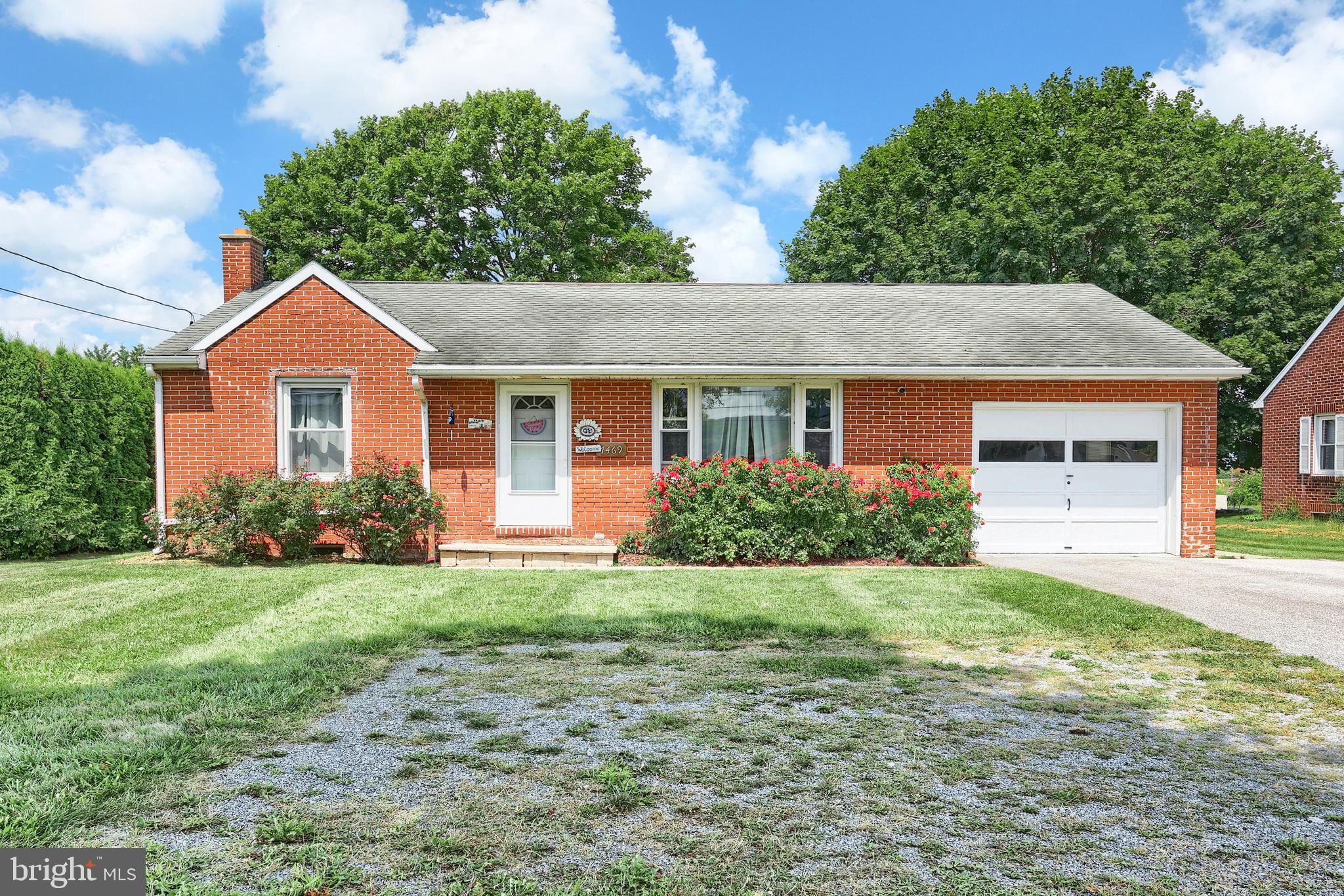 7469 LINCOLN HIGHWAY