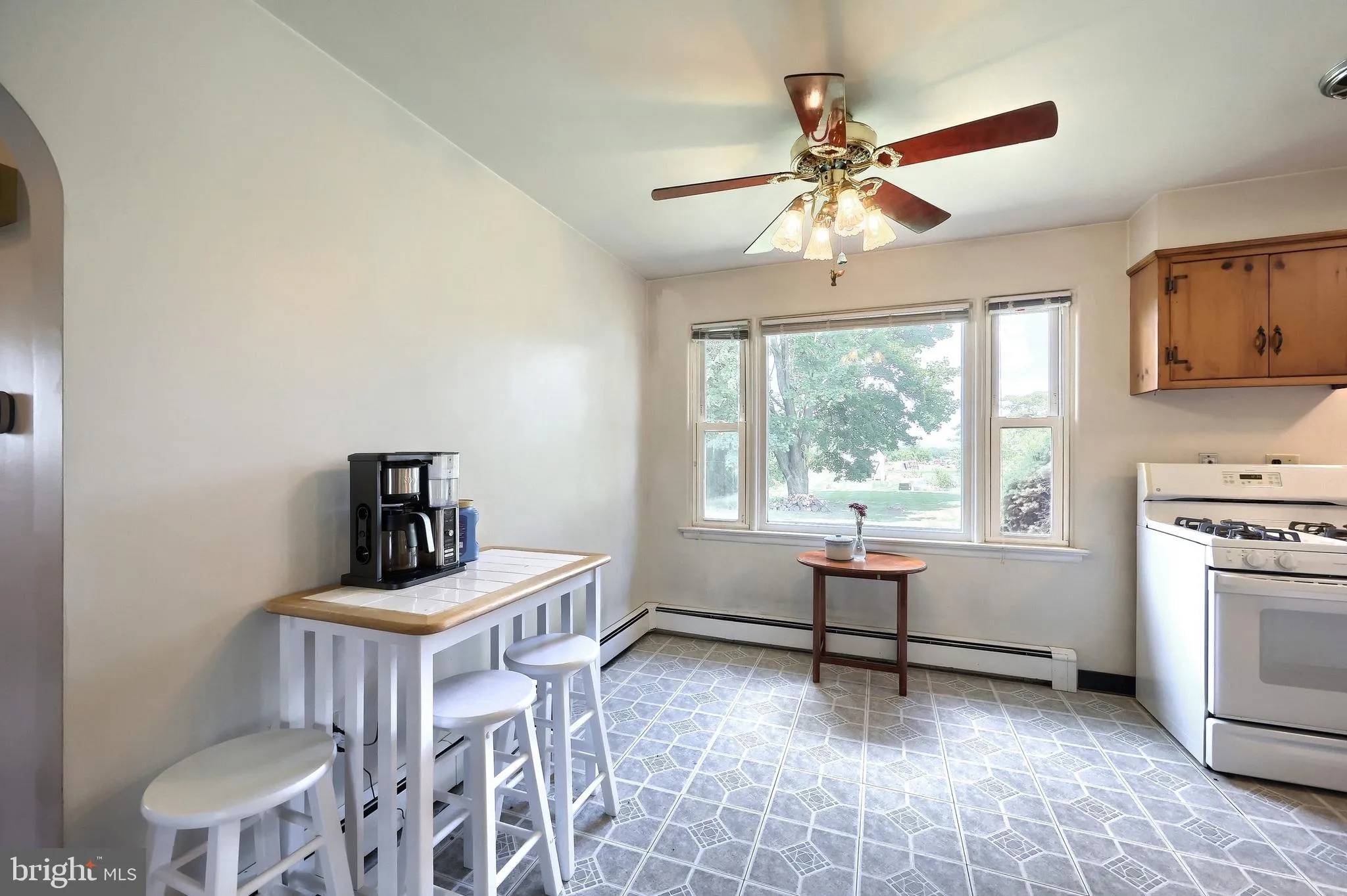 Abbottstown, Pennsylvania 17301, United States, 2 Bedrooms Bedrooms, ,1 BathroomBathrooms,Residential,Coming Soon,175644