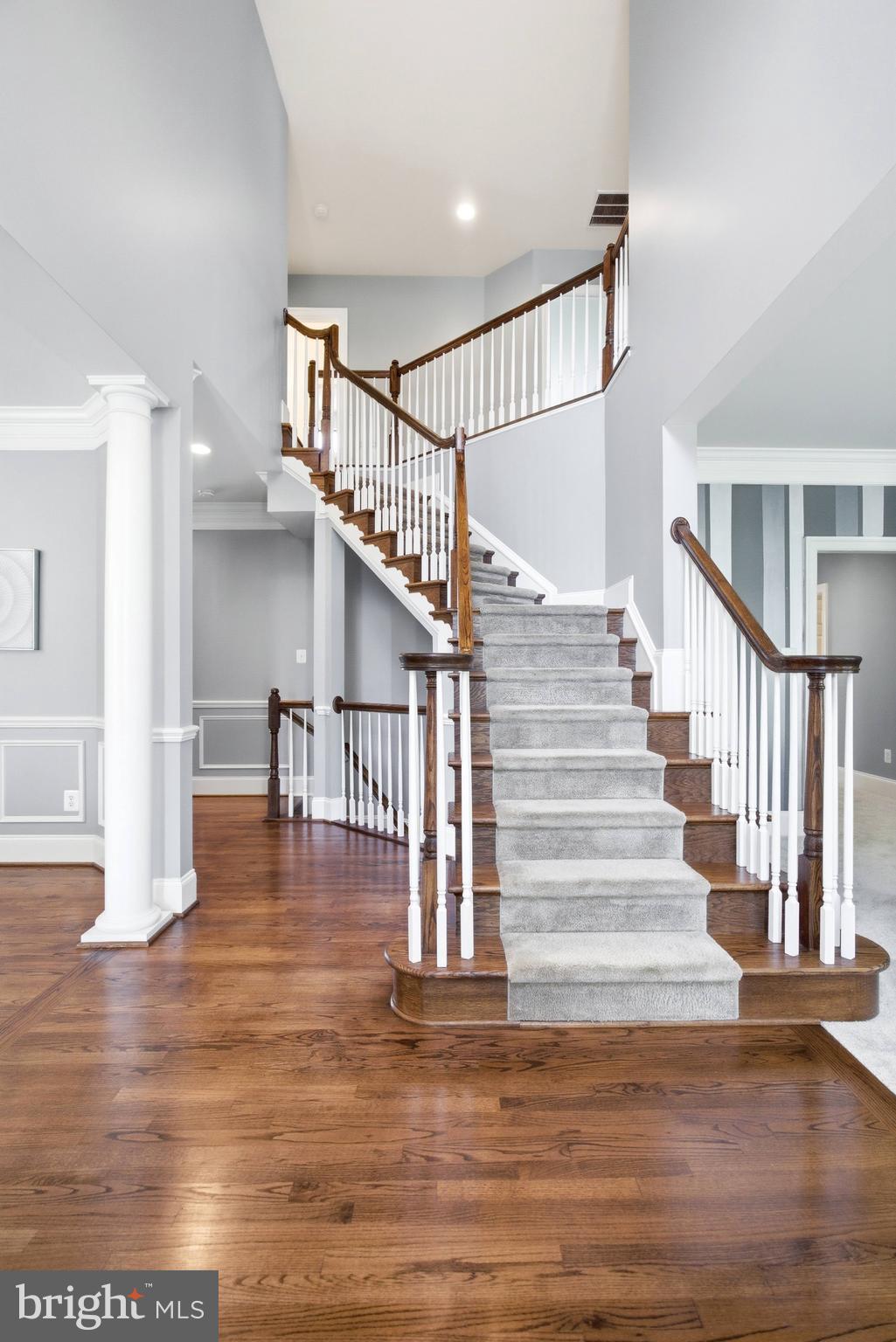 STONEWALL MANOR - Residential
