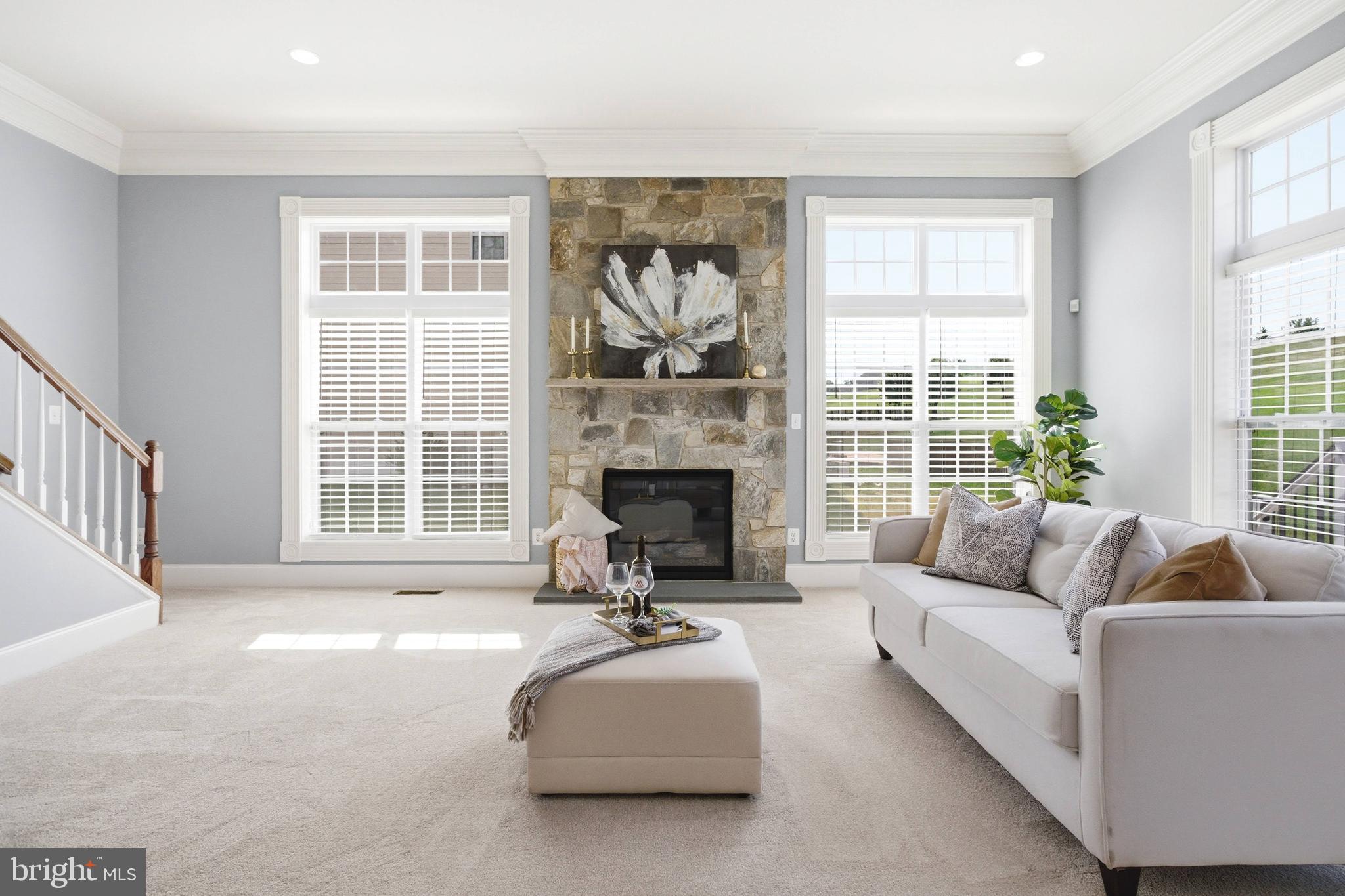 STONEWALL MANOR - Residential