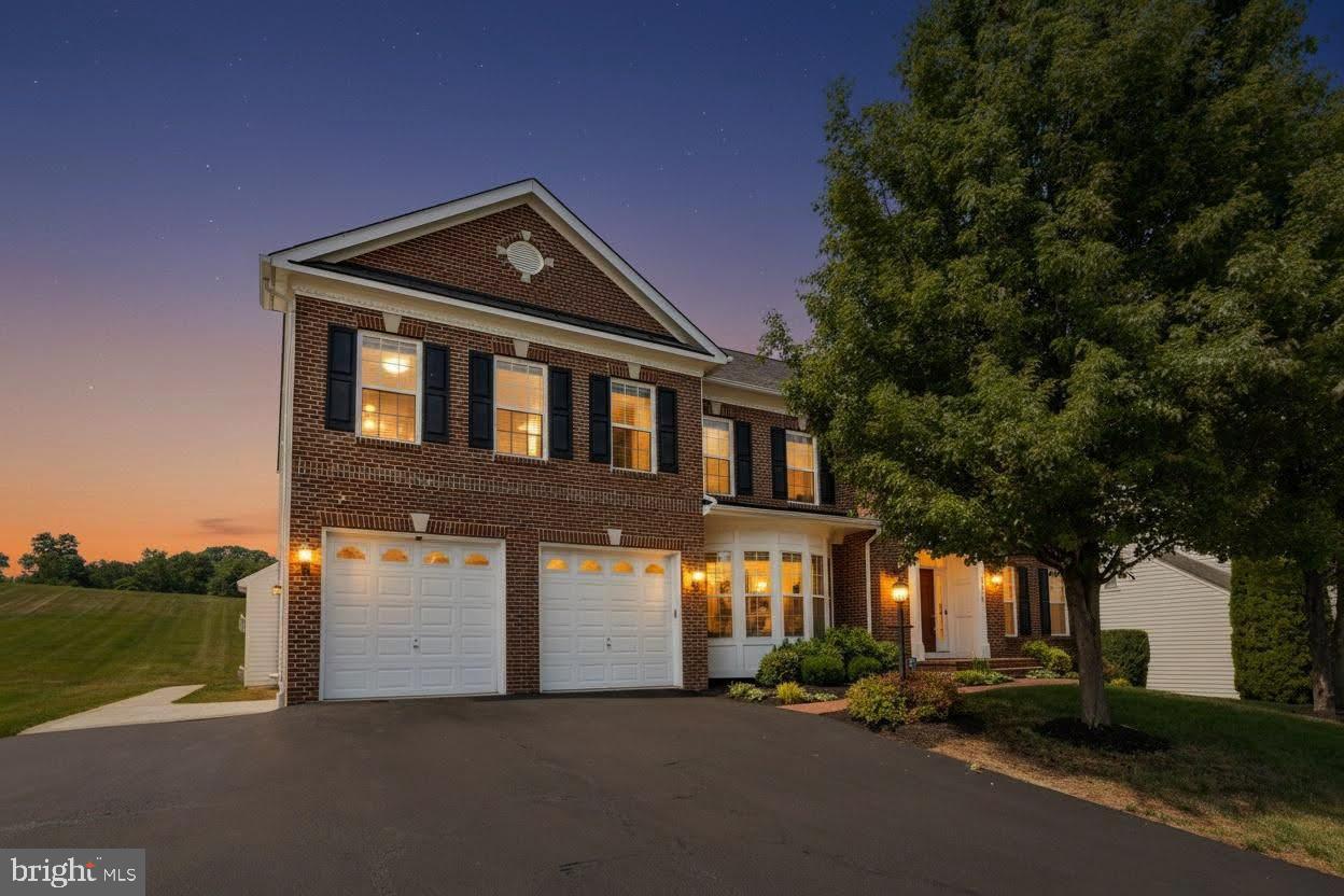 STONEWALL MANOR - Residential