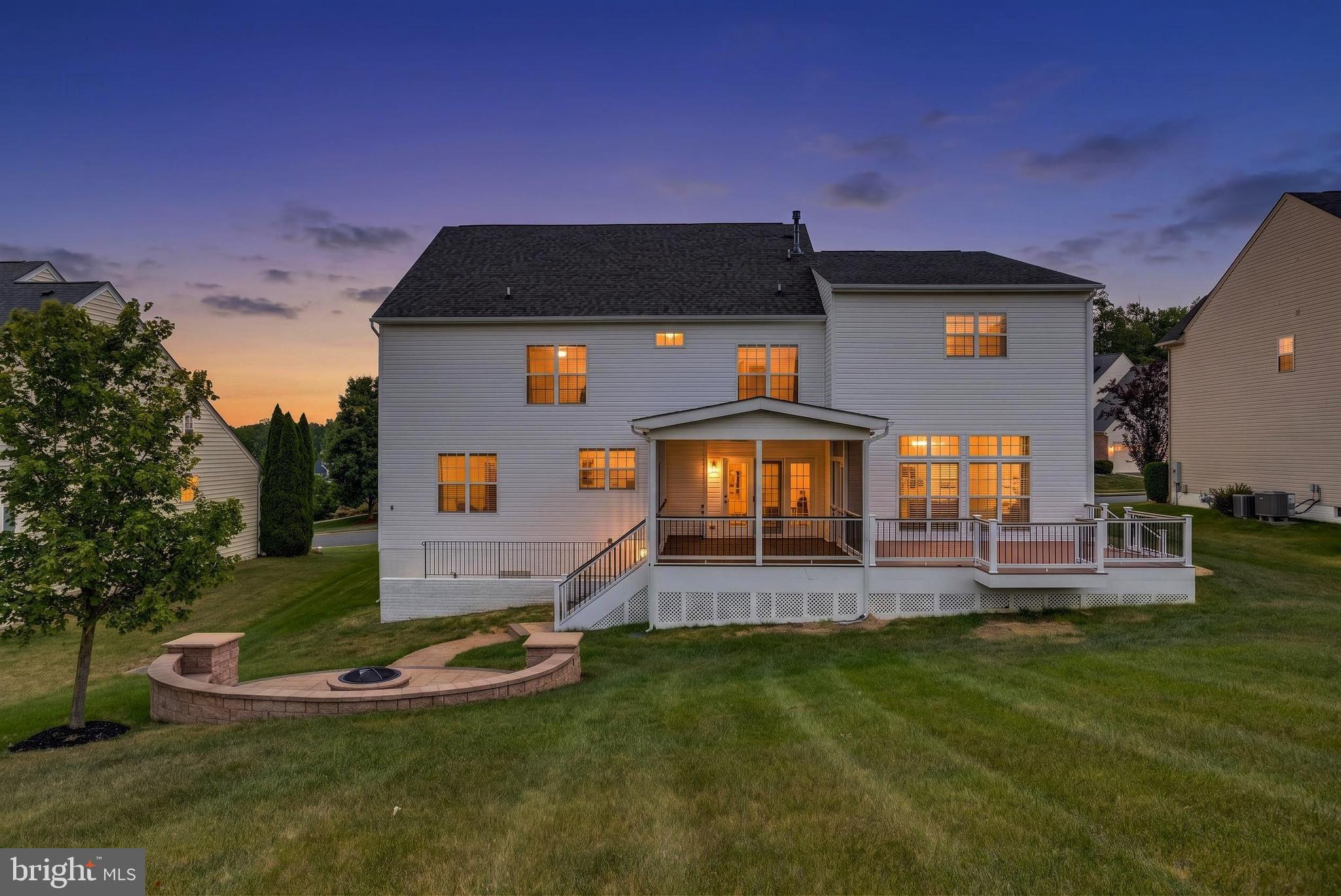 STONEWALL MANOR - Residential