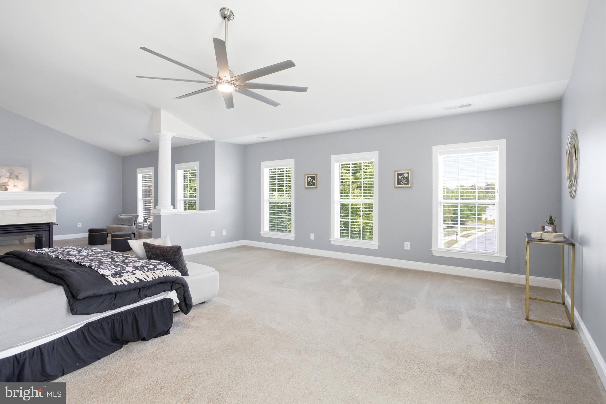 STONEWALL MANOR - Residential