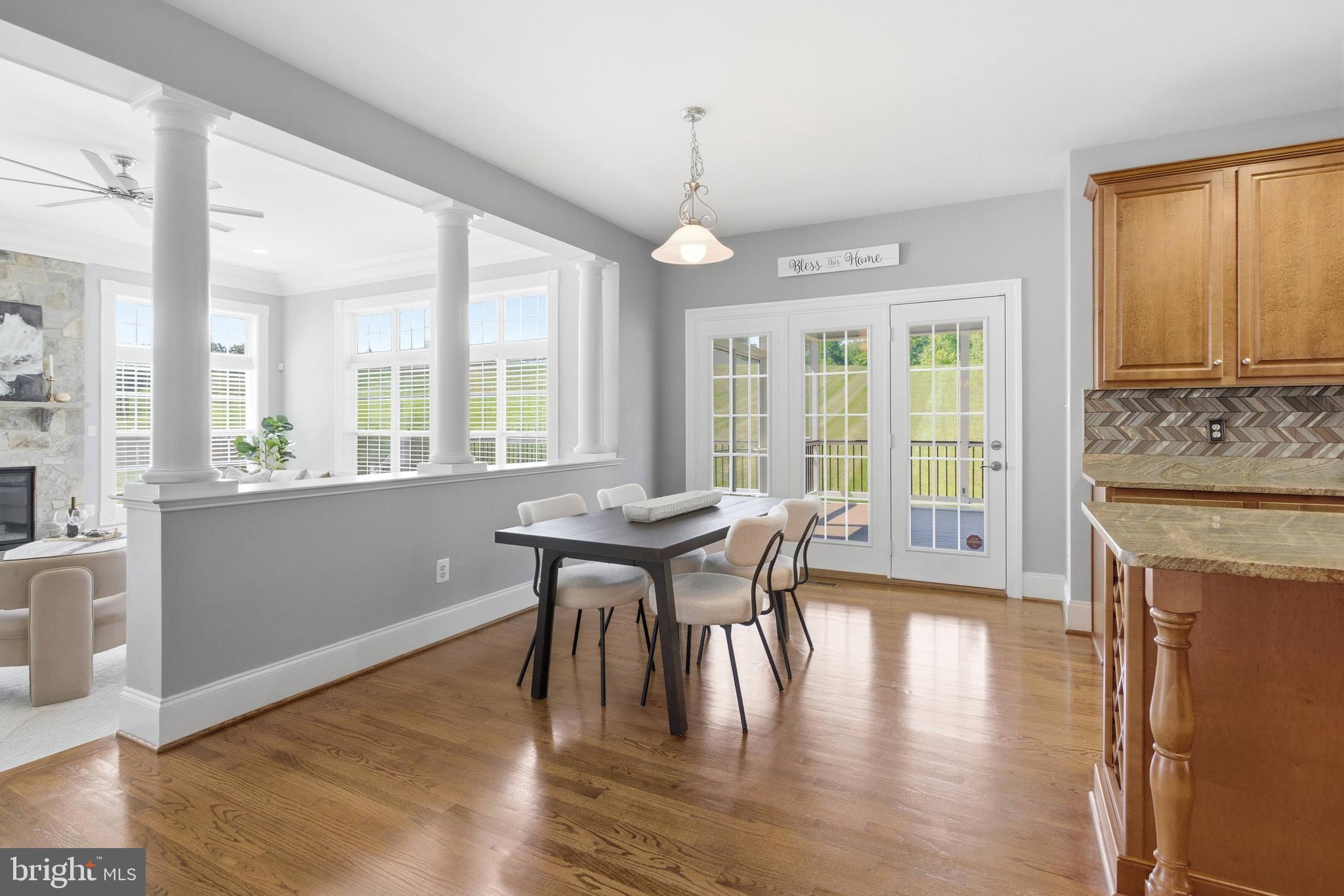STONEWALL MANOR - Residential