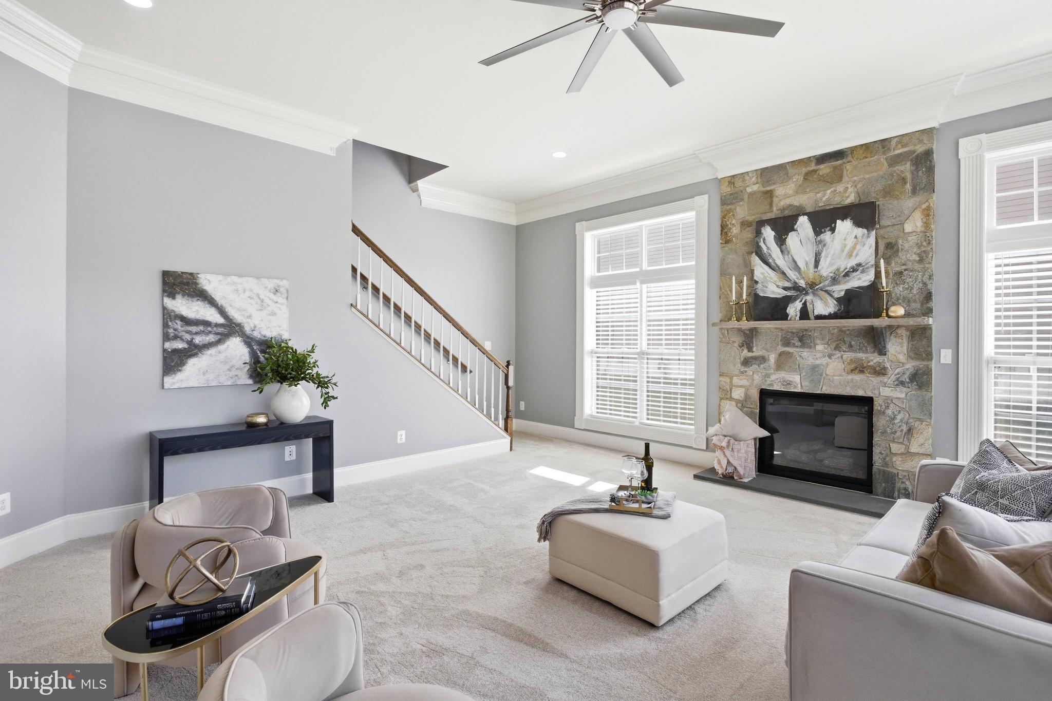 STONEWALL MANOR - Residential