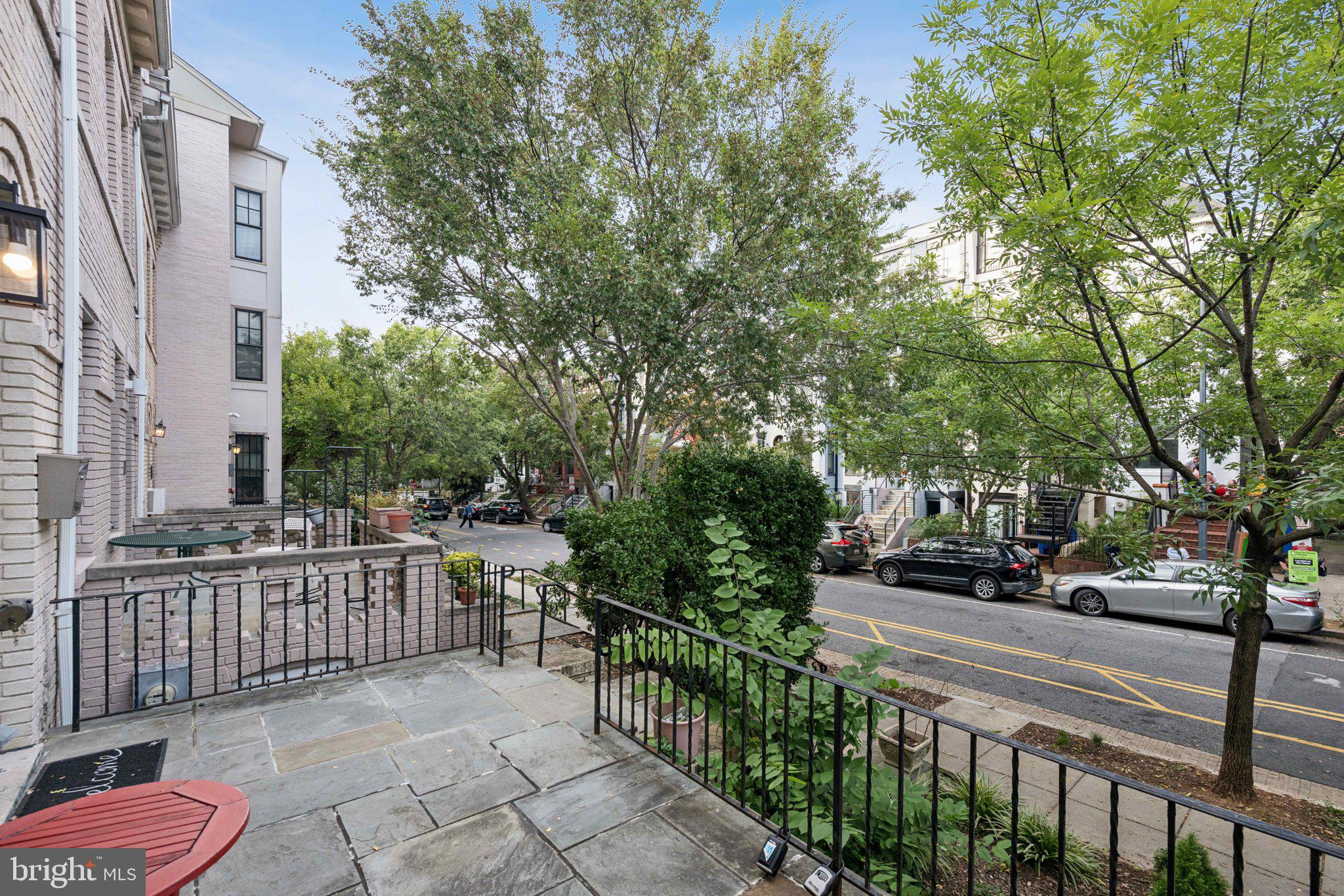 2708 ONTARIO ROAD NW