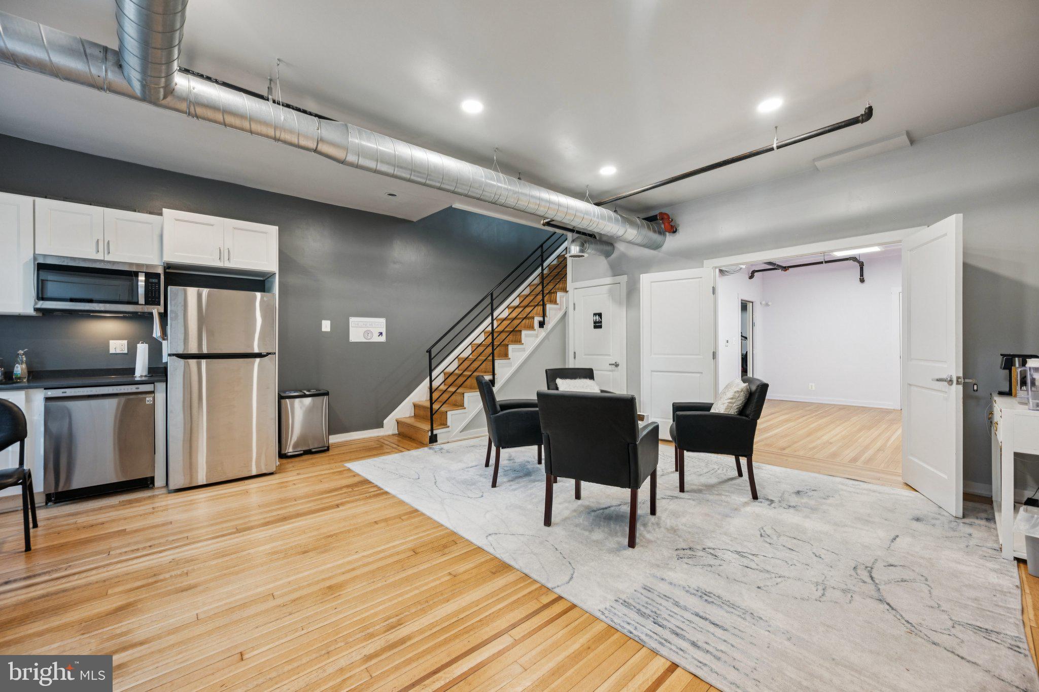 2708 ONTARIO ROAD NW