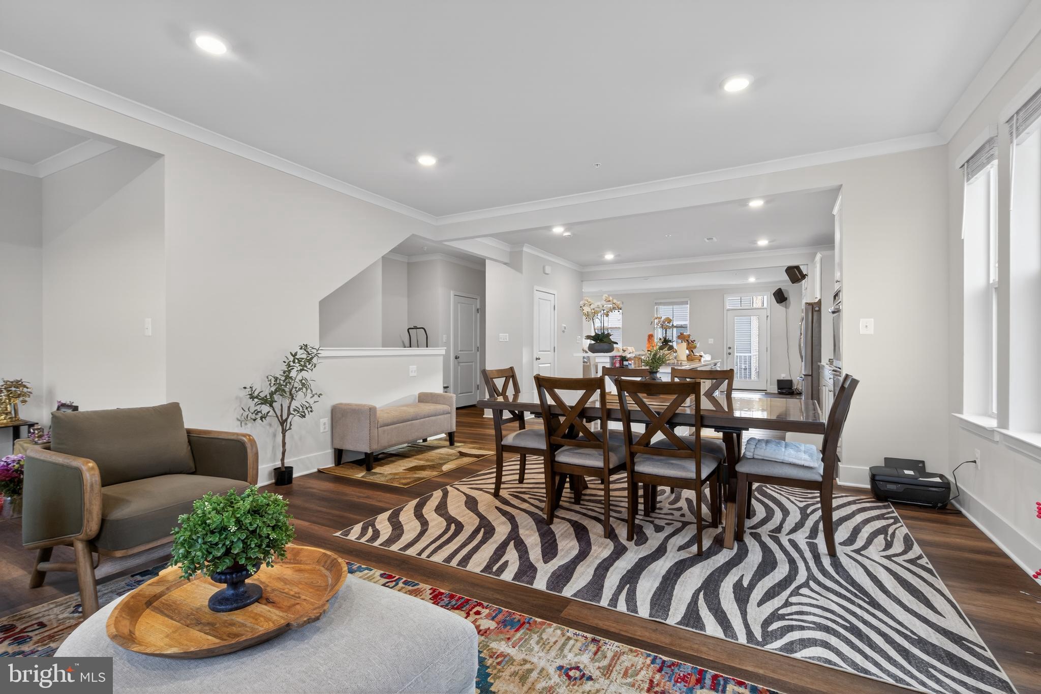 VILLAGE TOWNS - Residential