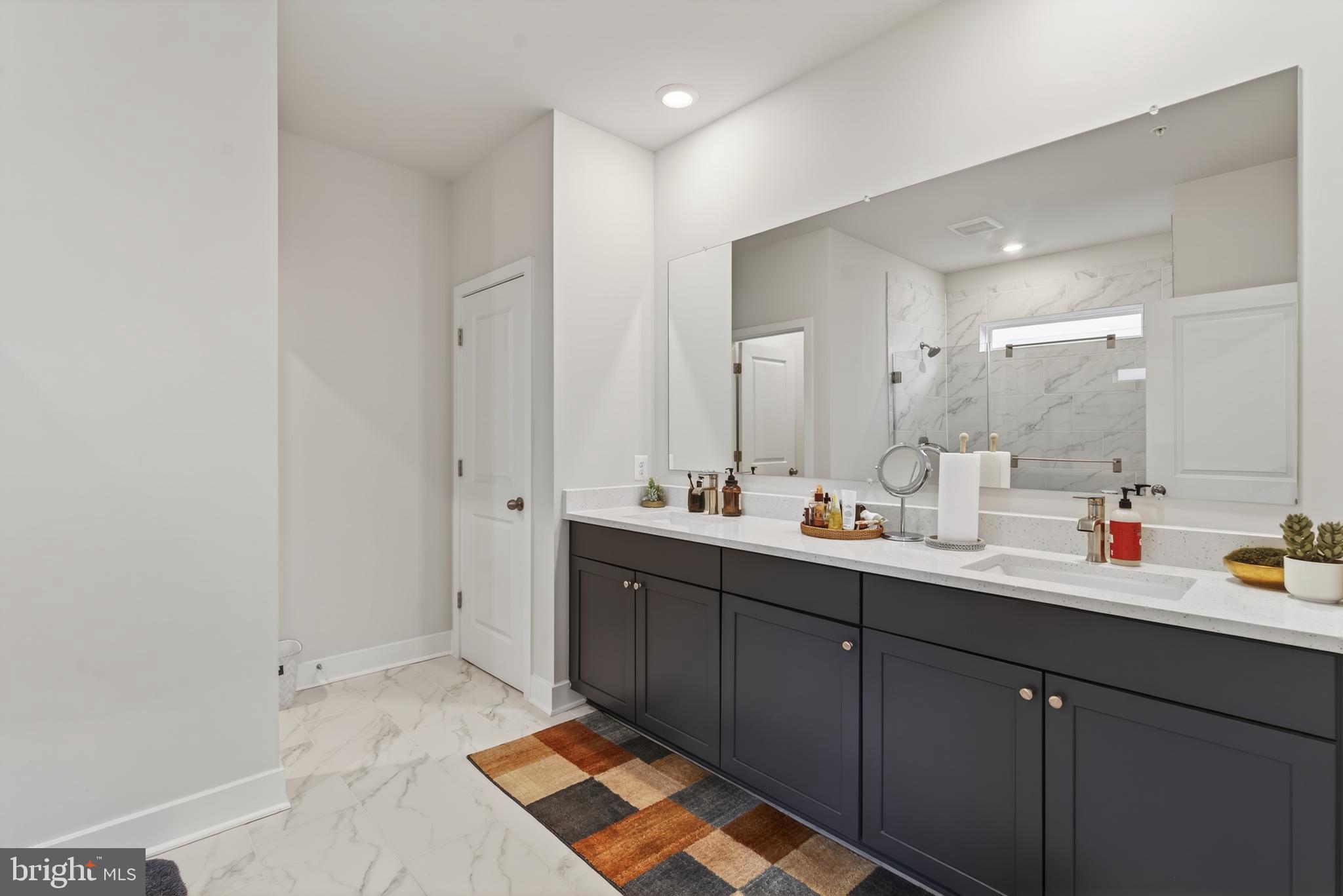 VILLAGE TOWNS - Residential