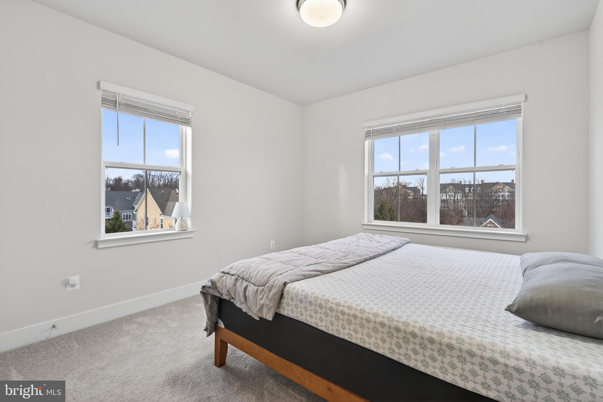 VILLAGE TOWNS - Residential