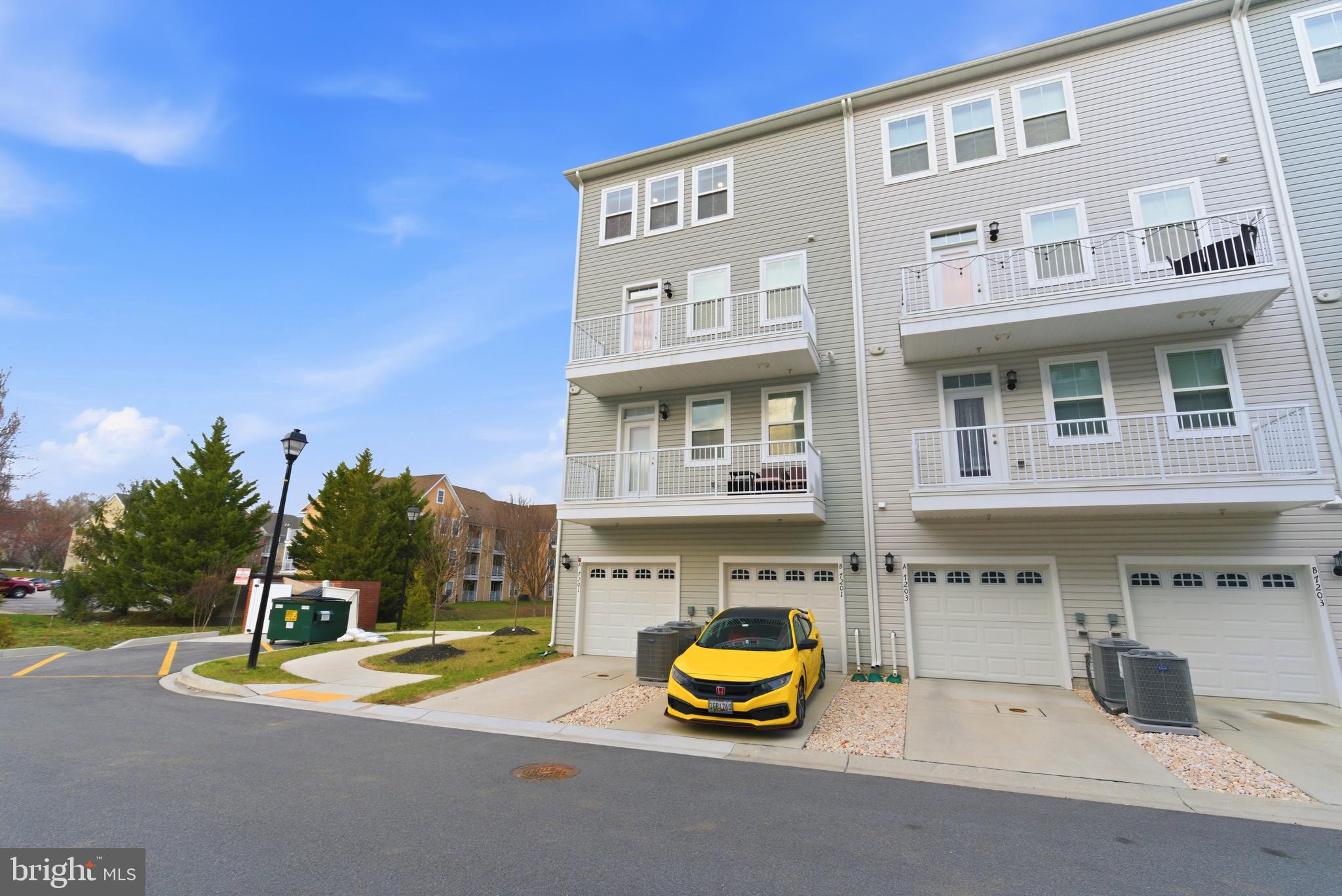 VILLAGE TOWNS - Residential