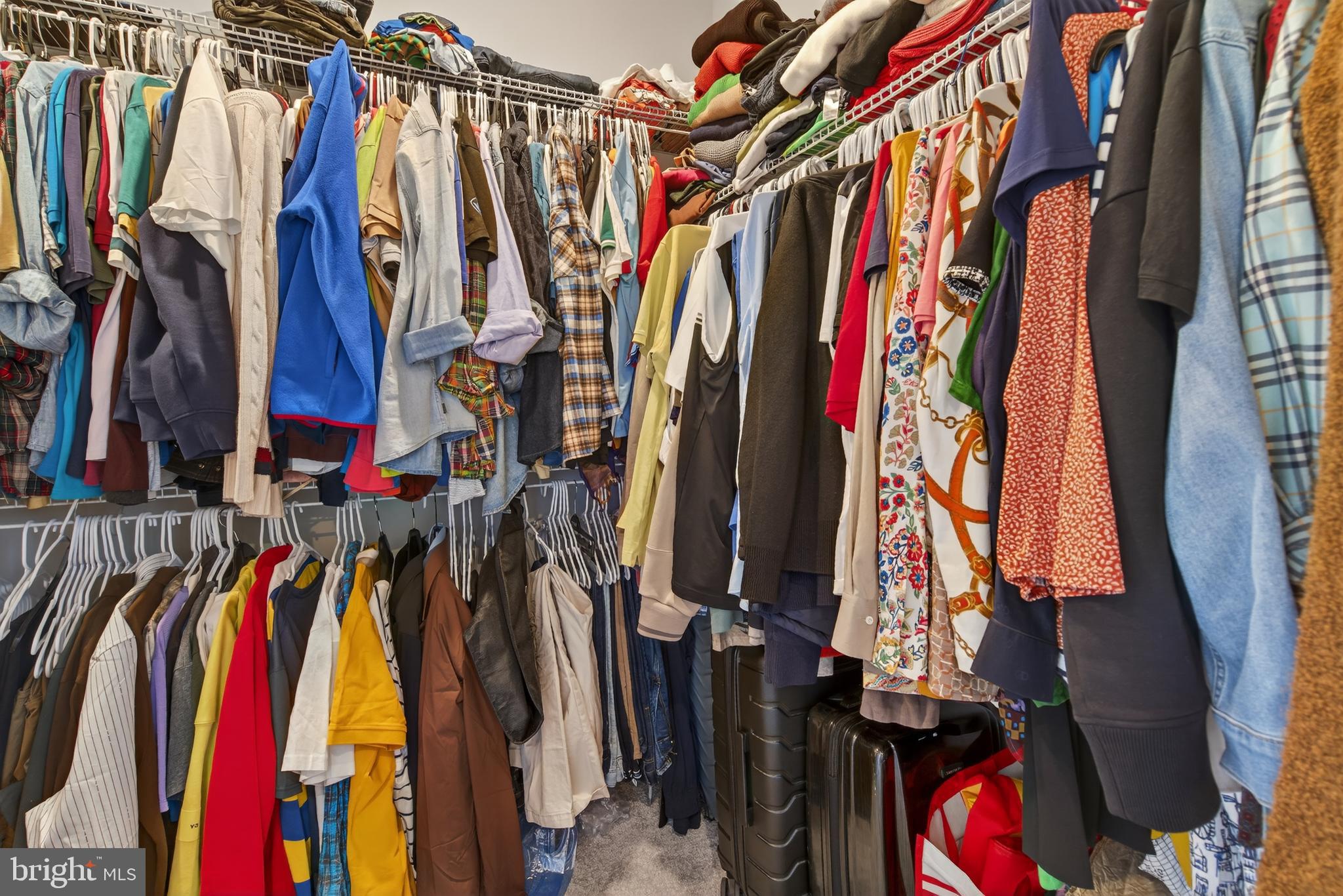 VILLAGE TOWNS - Residential