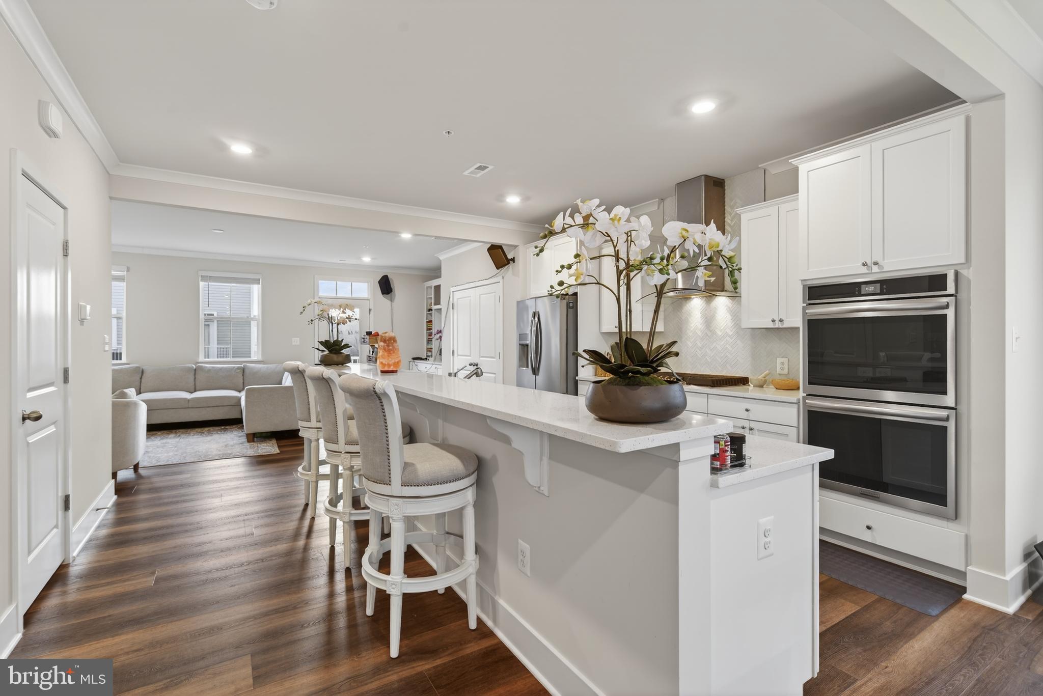 VILLAGE TOWNS - Residential