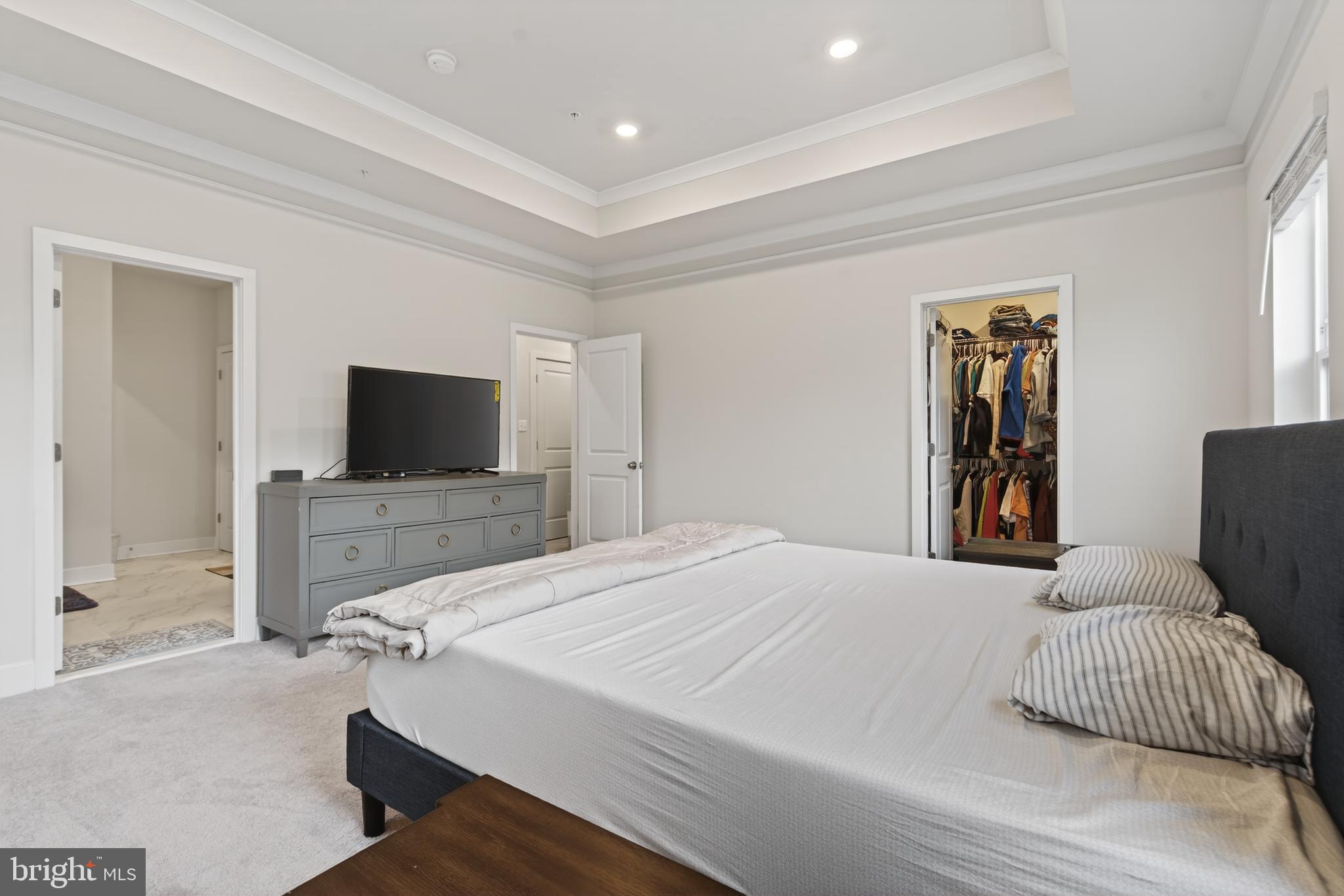 VILLAGE TOWNS - Residential