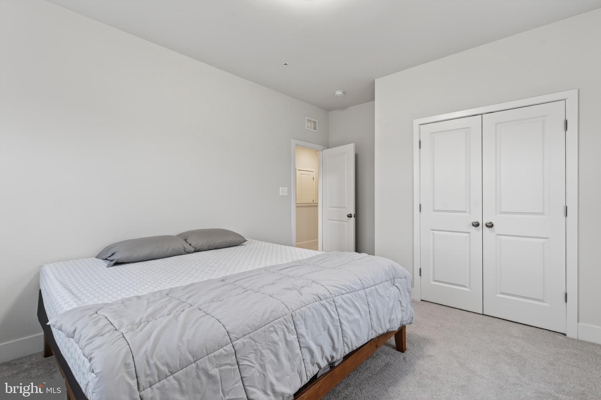 VILLAGE TOWNS - Residential