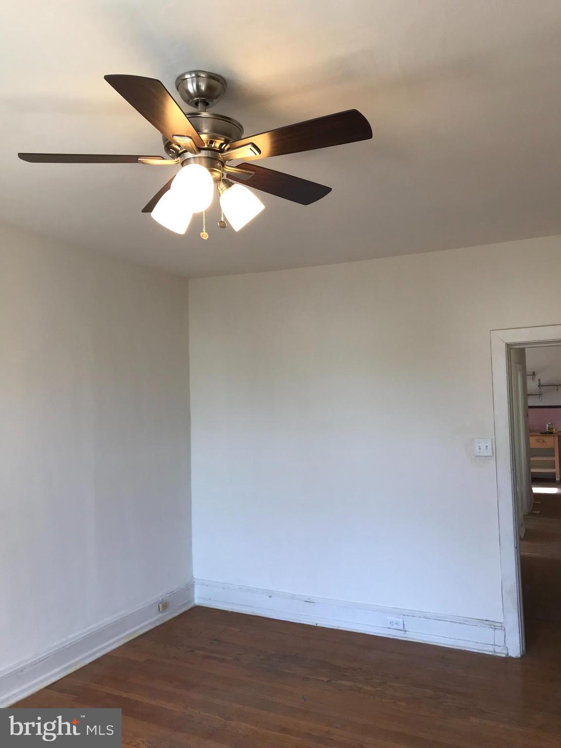 UNIVERSITY CITY - Residential Income