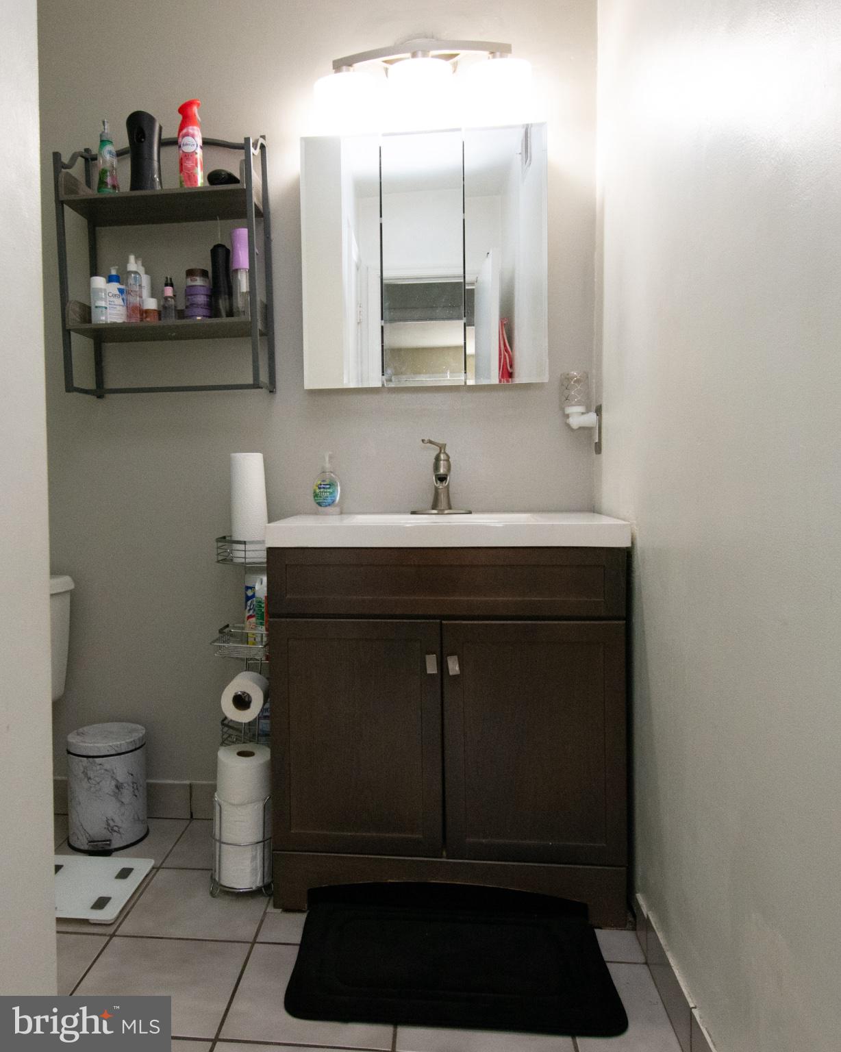 PINES CONDOMINIUM - Residential