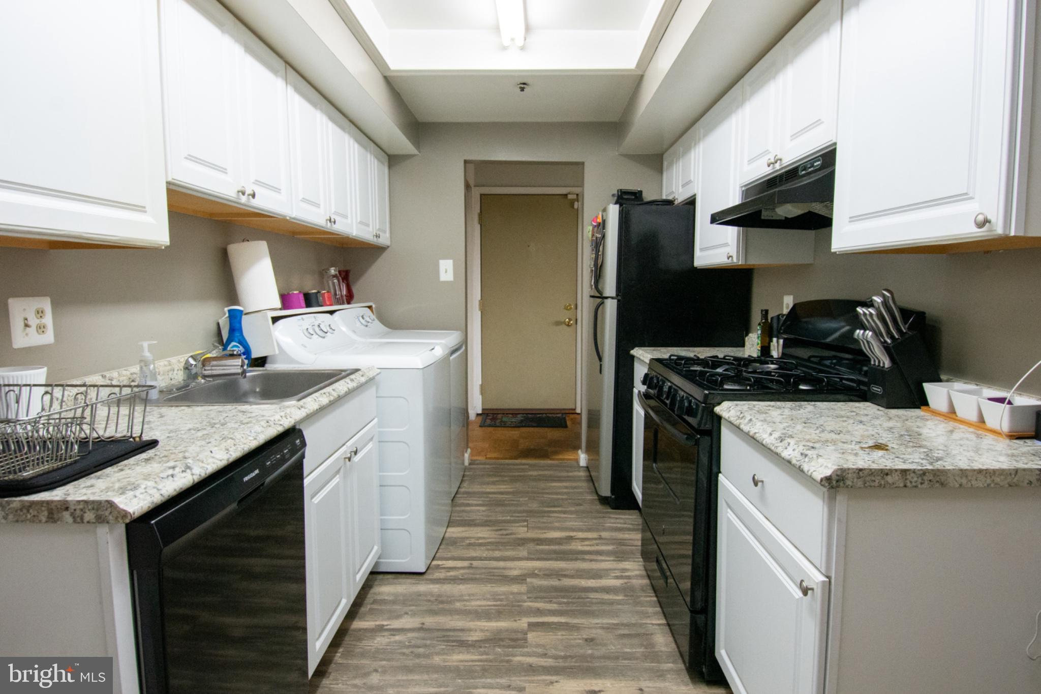 PINES CONDOMINIUM - Residential