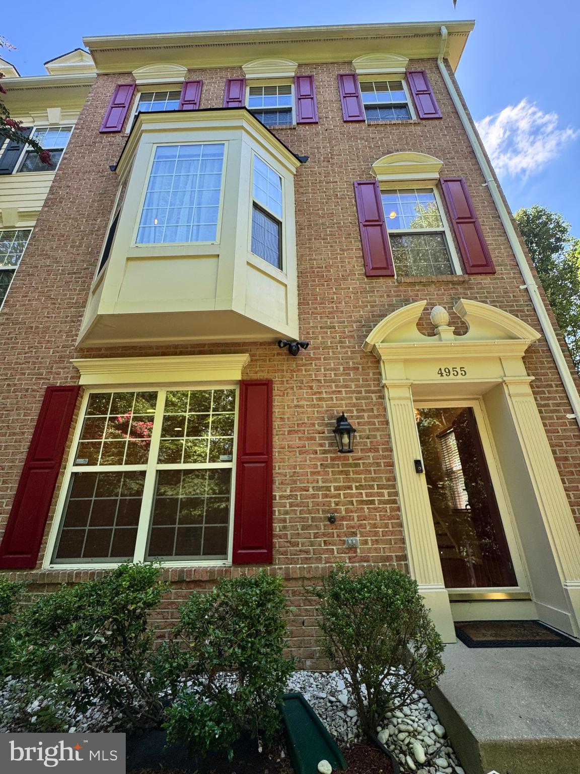 PRINCE WILLIAM TOWN CENTER - Residential Lease